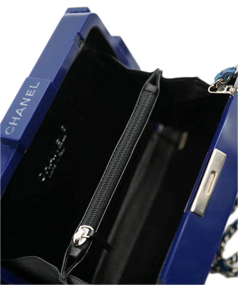 Chanel Chanel Navy Blue Plexiglass Boy Brick Lego Clutch - DXBS1469