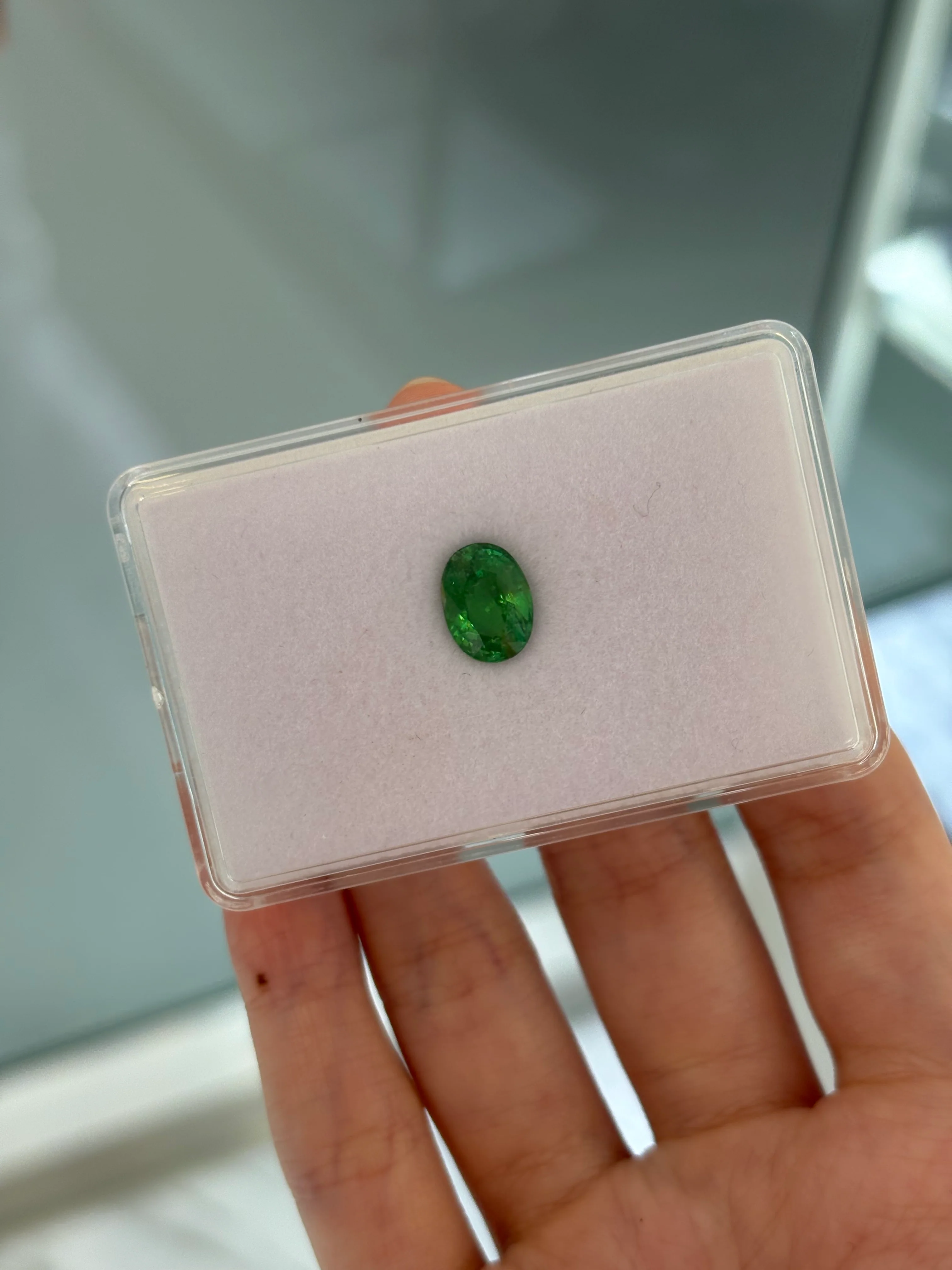 3.05ct Tsavorite DXBCS4761