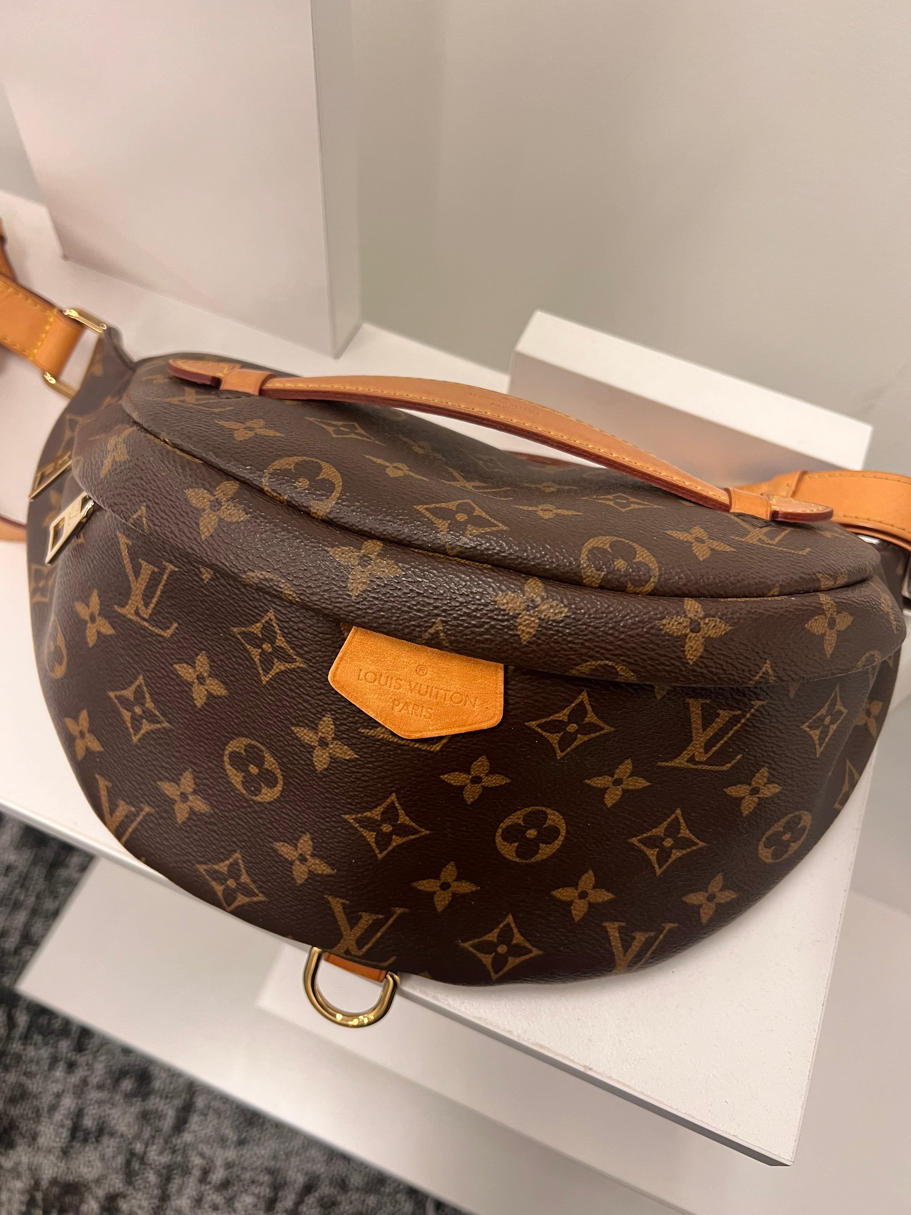 LV Monogram Bumbag UKL1462