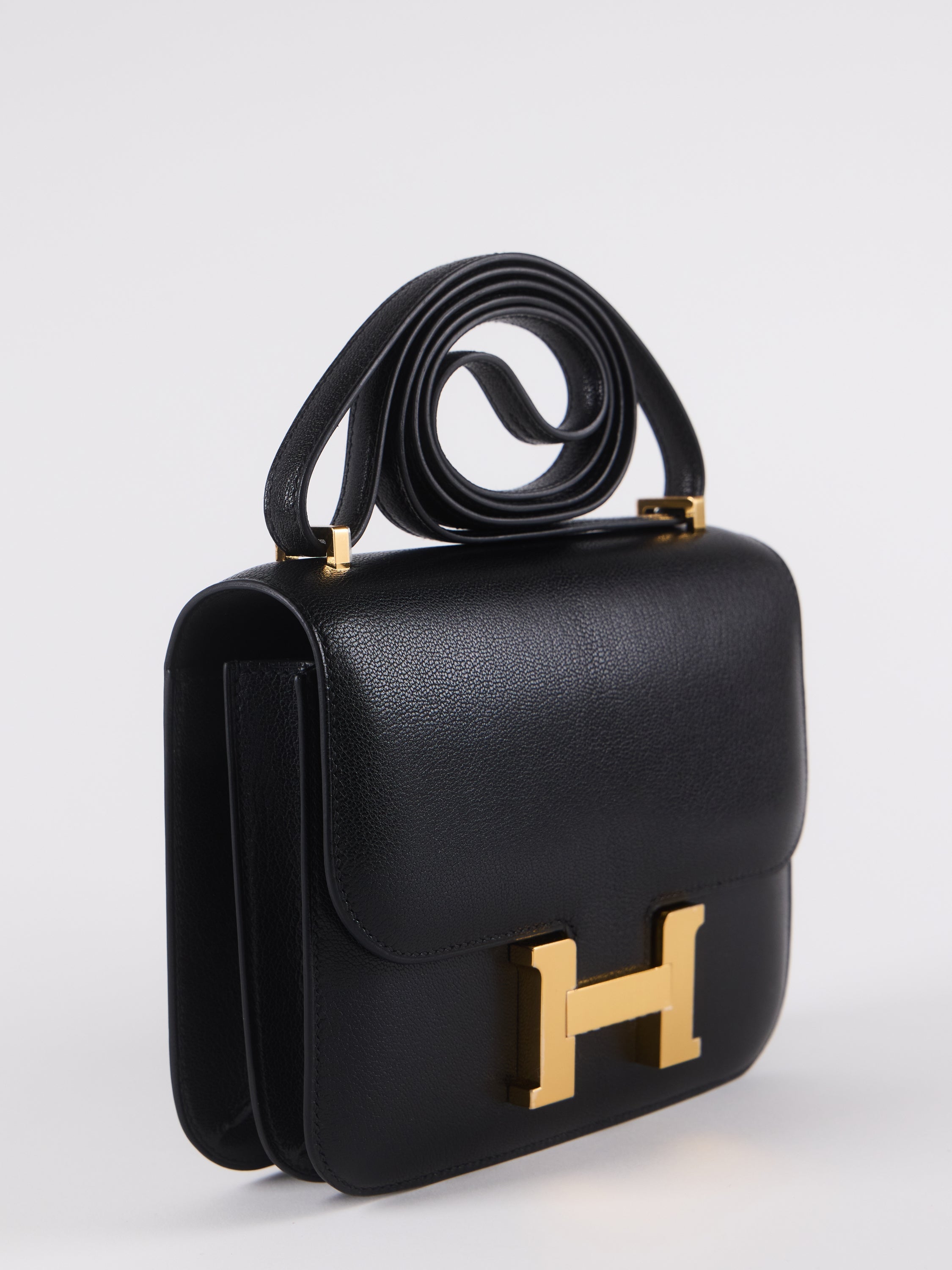 HERMÈS CONSTANCE 18CM BLACK Chevre Leather with Gold Hardware