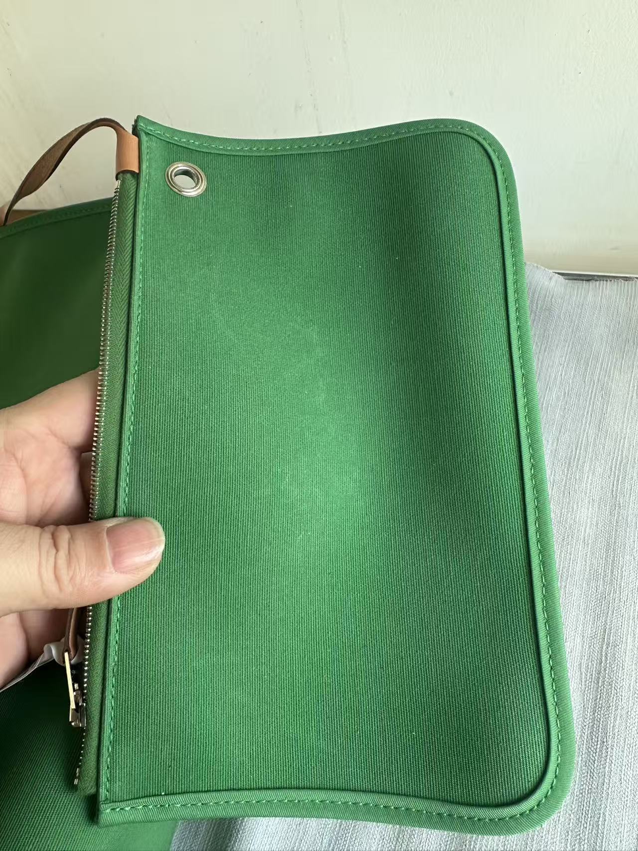 Hermes green herbag31 good condition stamp X