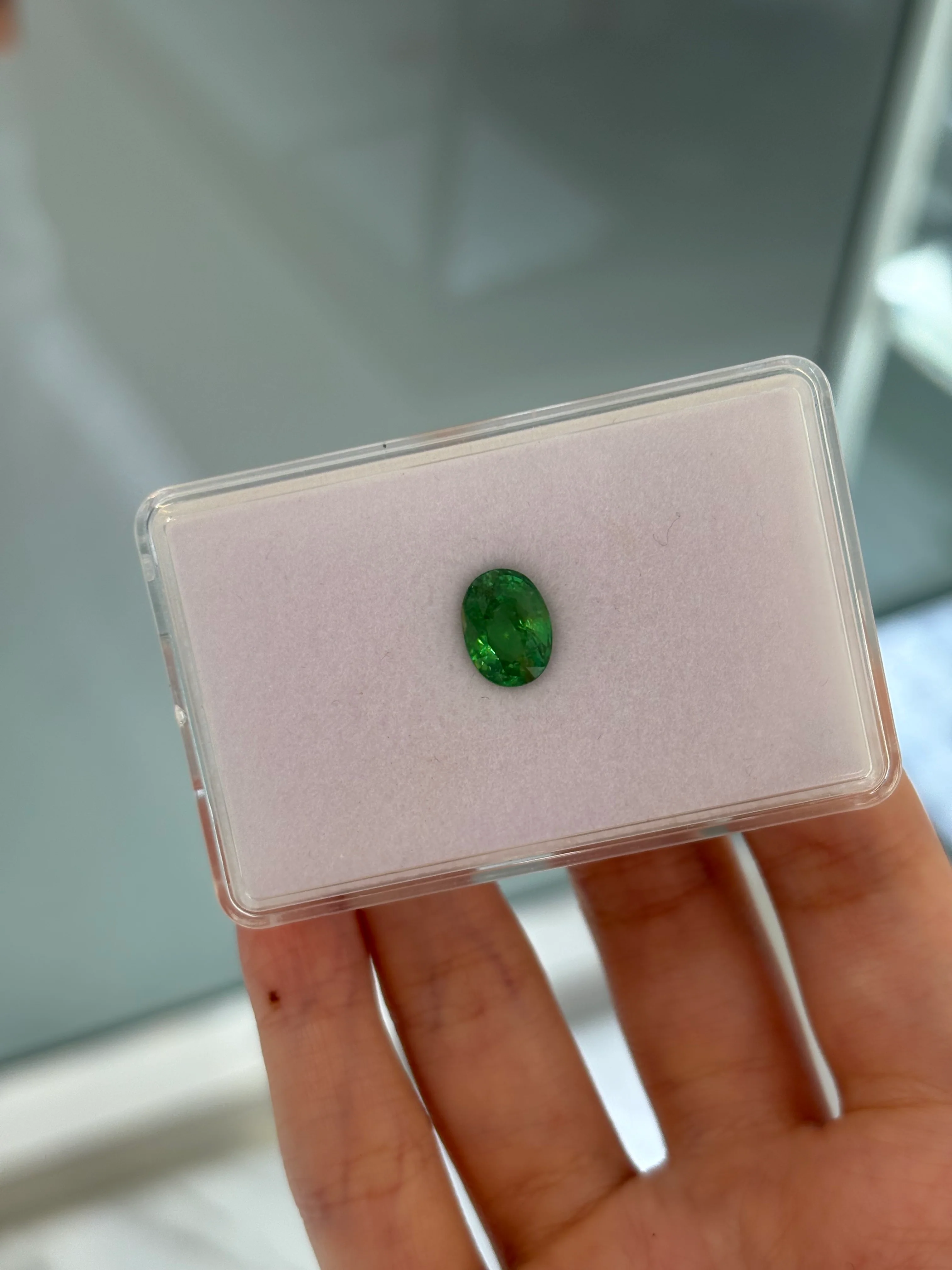 3.05ct Tsavorite DXBCS4761