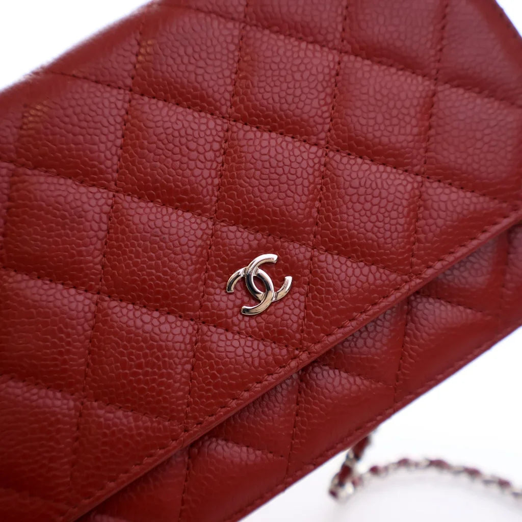 AUCTION Chanel Wallet On Chain (WOC) Red Caviar