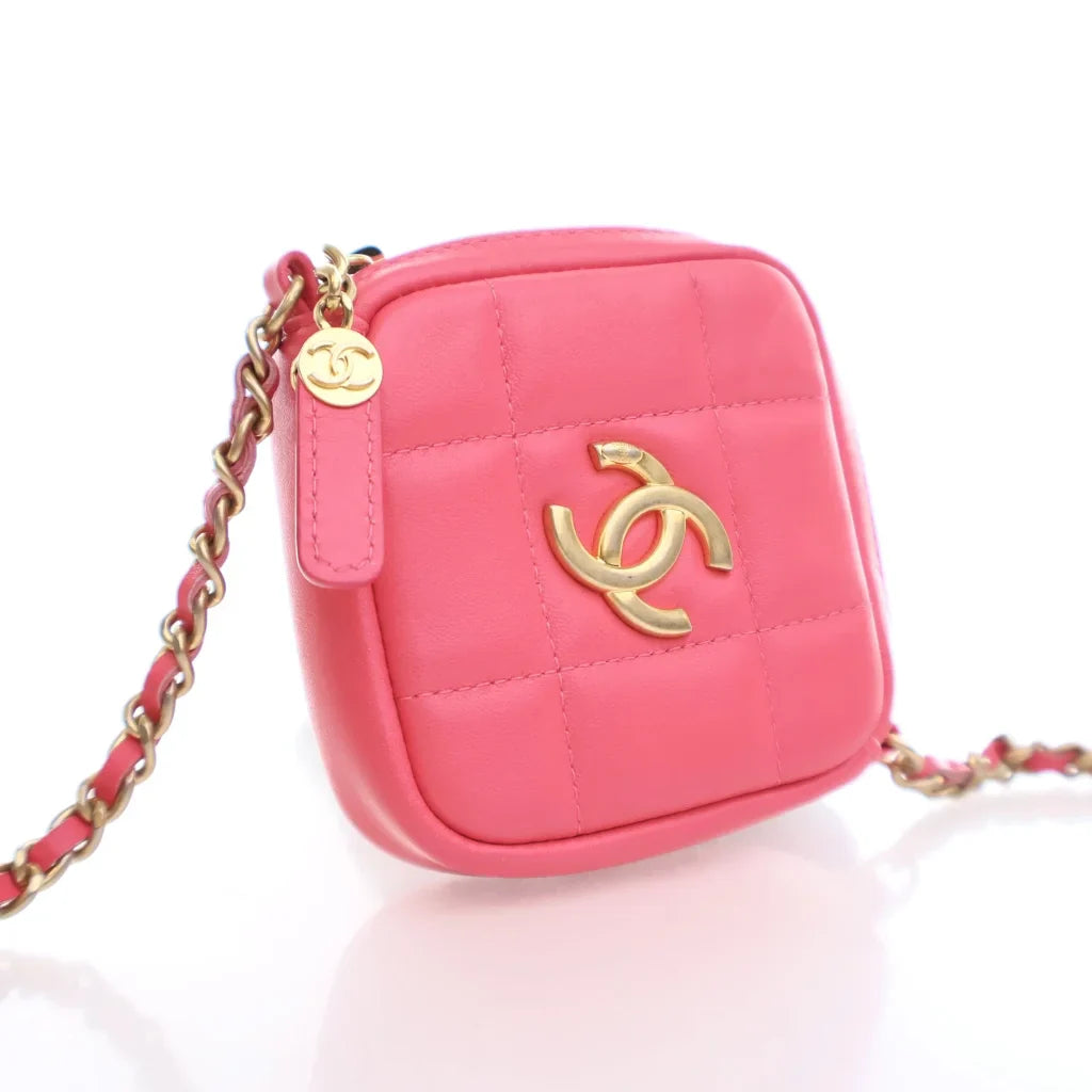 Chanel Diamond Pouch Mini Pink Lambskin