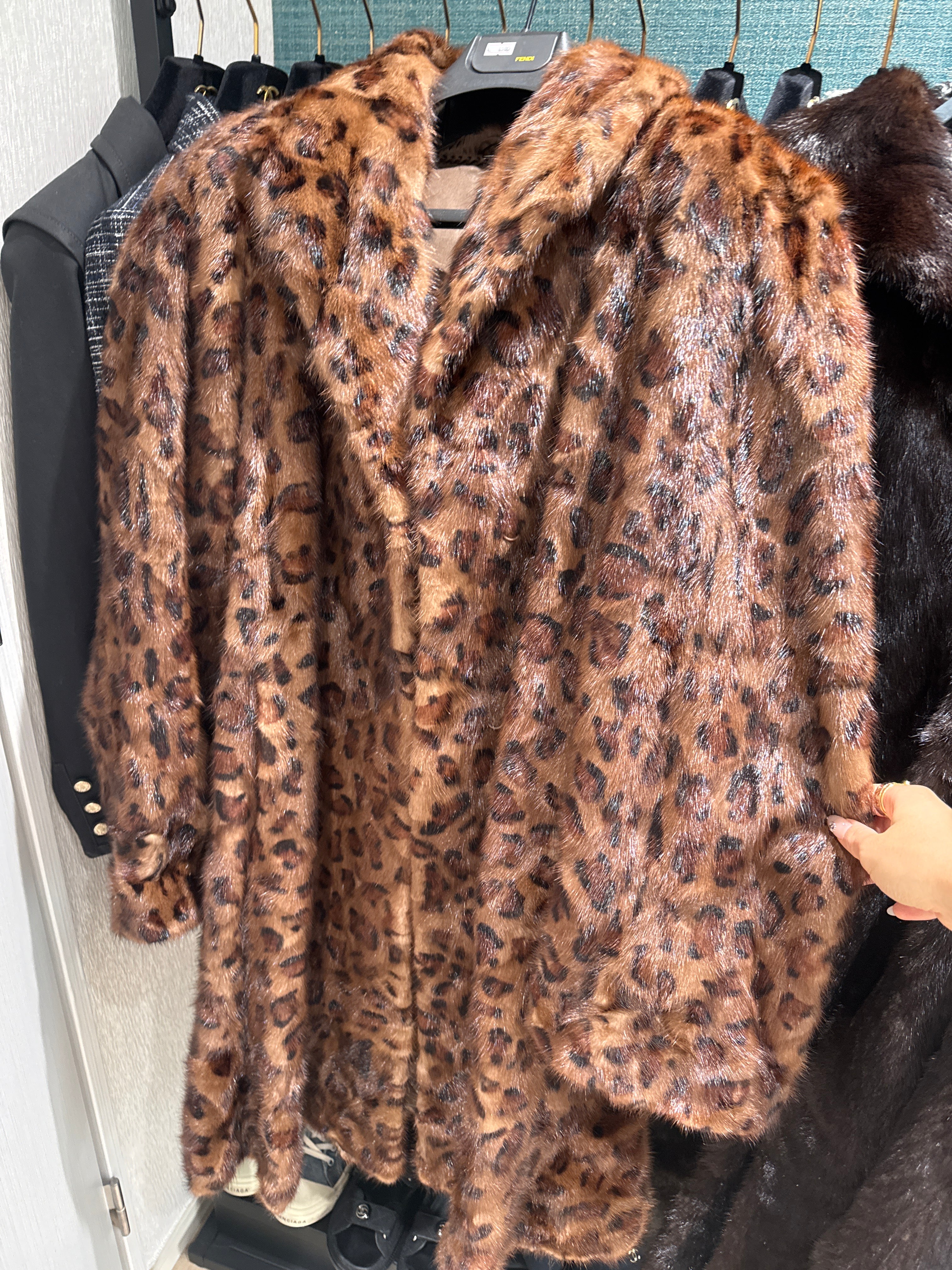 LEOPARD MINK FUR FT110