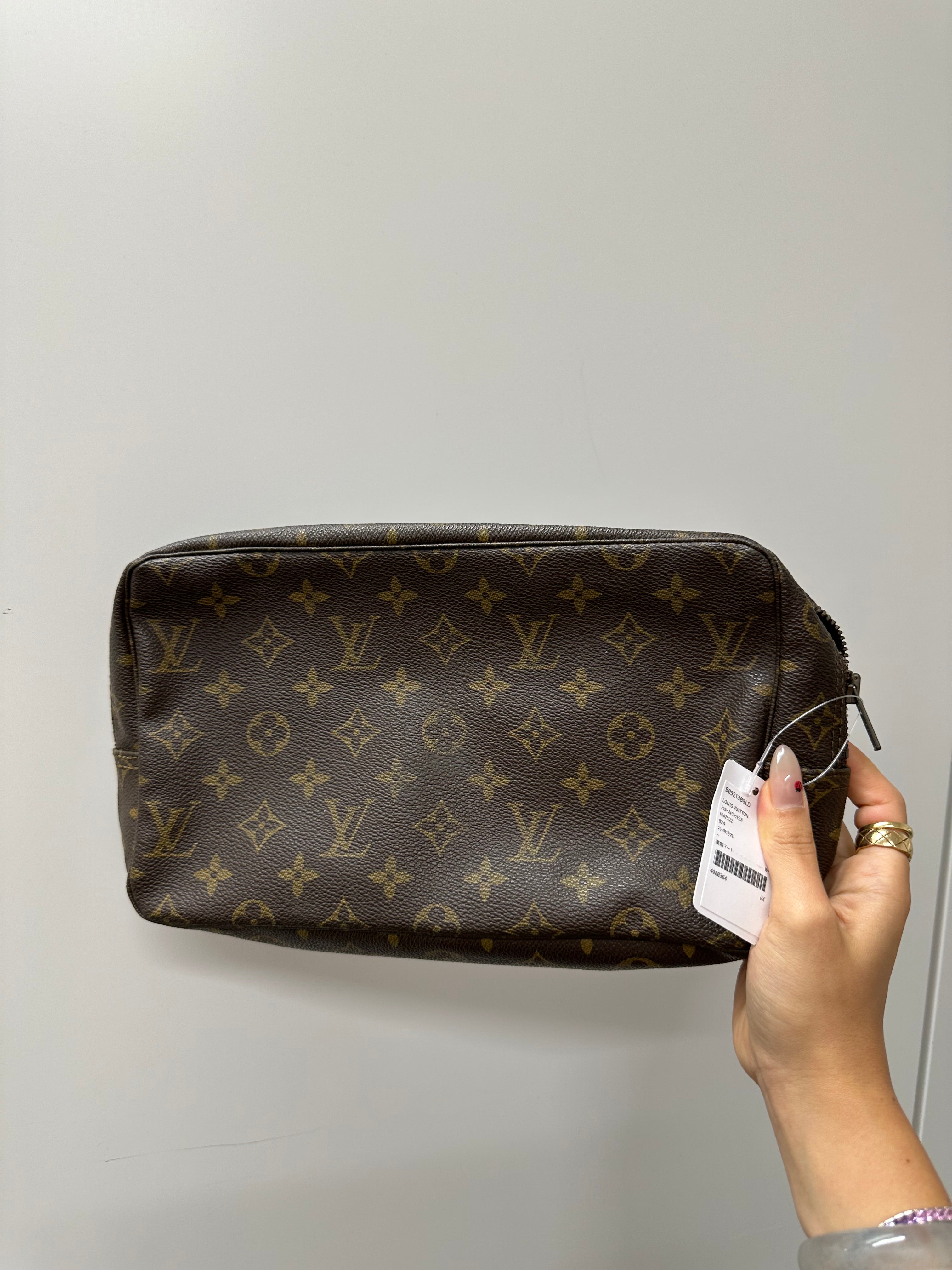 LOUIS VUITTON M47522 Trousse Toilette 28 B09213B8LD