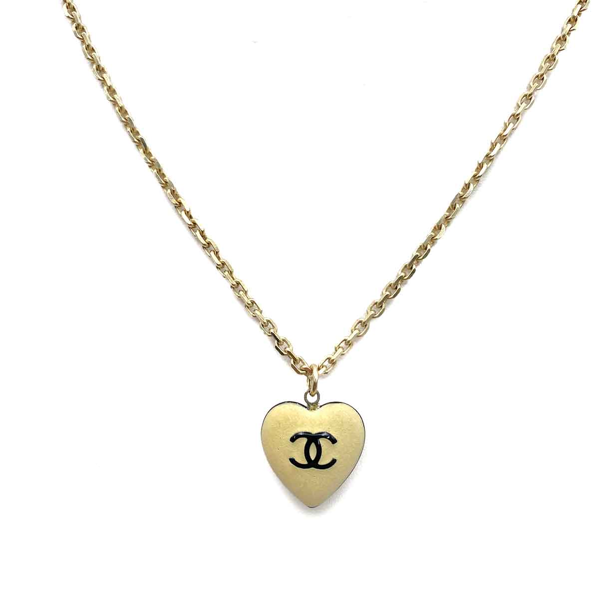 CHANEL VINTAGE NECKLACE HEART MOTIF CAMELLIA ACCESSORY 06P 90229619