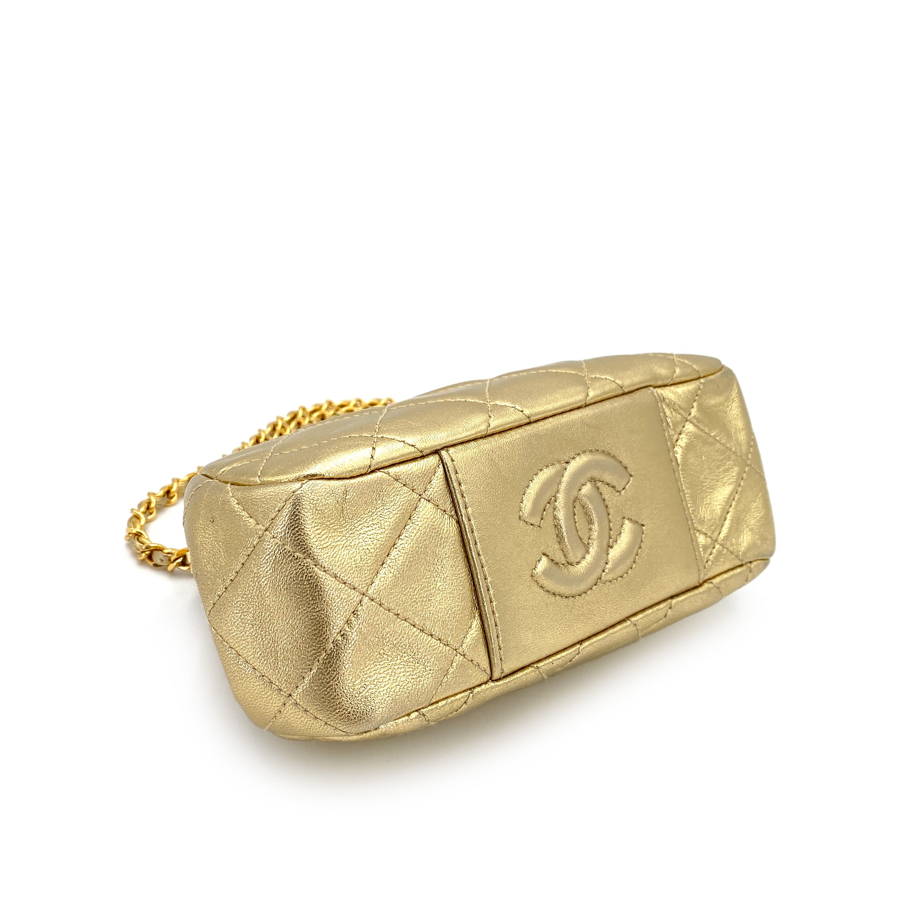 CHANEL VINTAGE MATELASSE CHAIN SHOULDER BAG GOLD LAMB SKIN 90249472