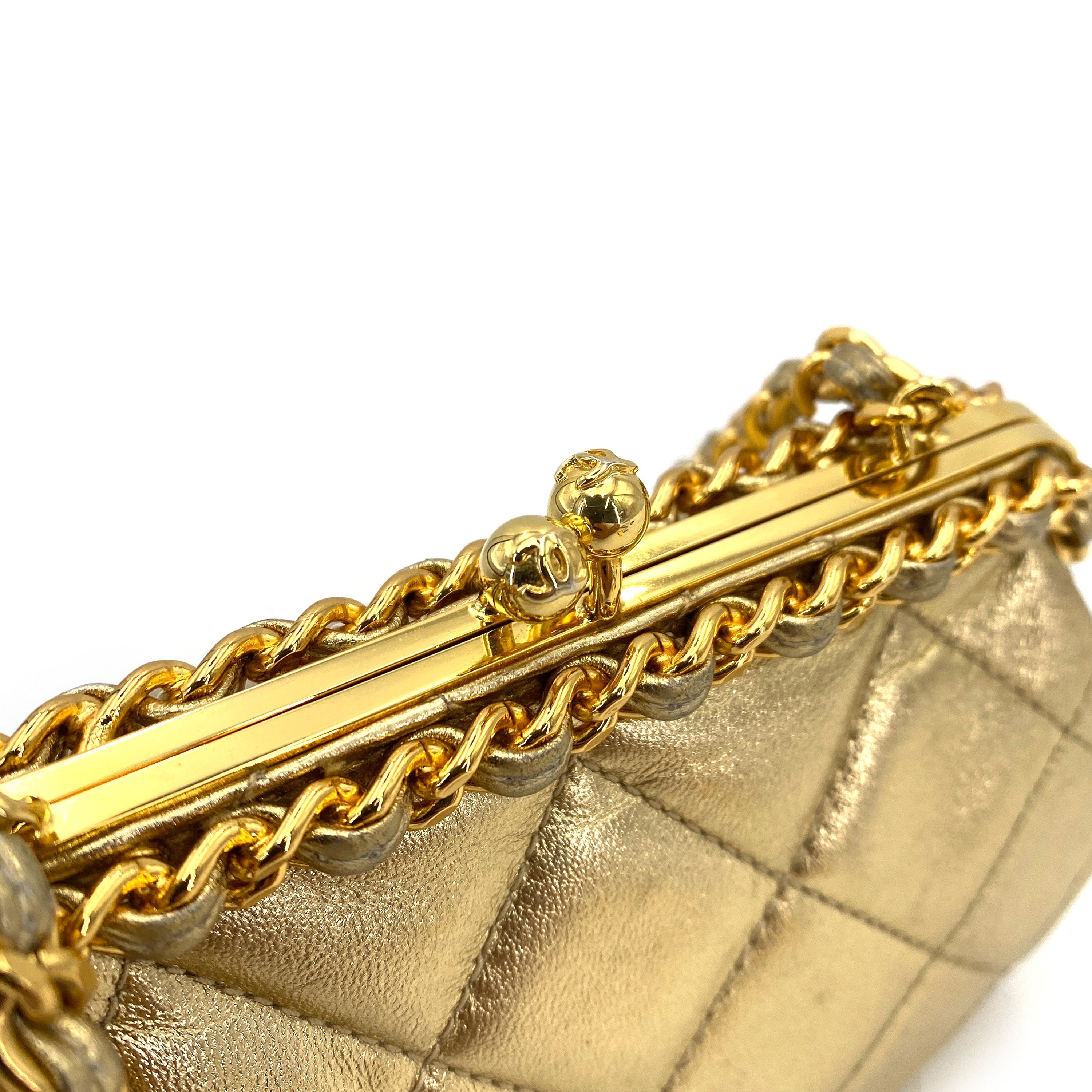 CHANEL VINTAGE MATELASSE CHAIN SHOULDER BAG GOLD LAMB SKIN 90249472