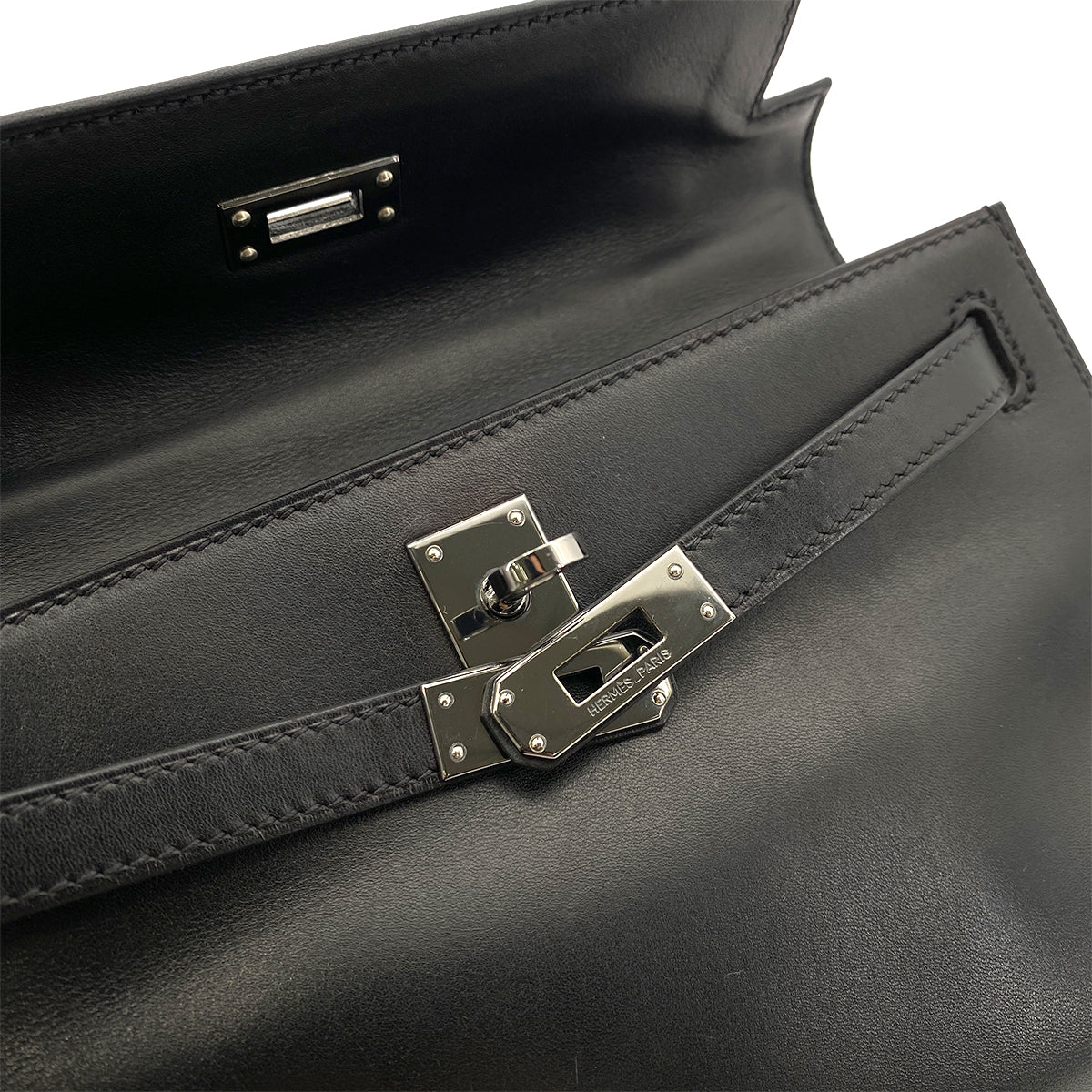 HERMES POCHETTE KELLY SELLIER BLACK SWIFT HAND BAG □H 90254617