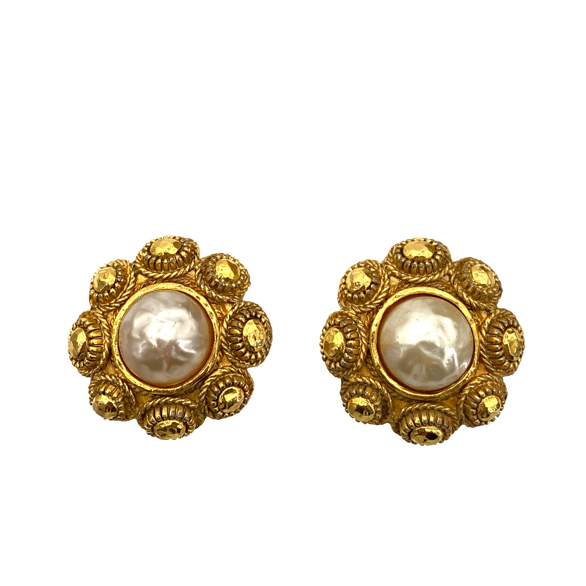 CHANEL VINTAGE EARRINGS PEARL FLOUR ACCESSORY 90256936