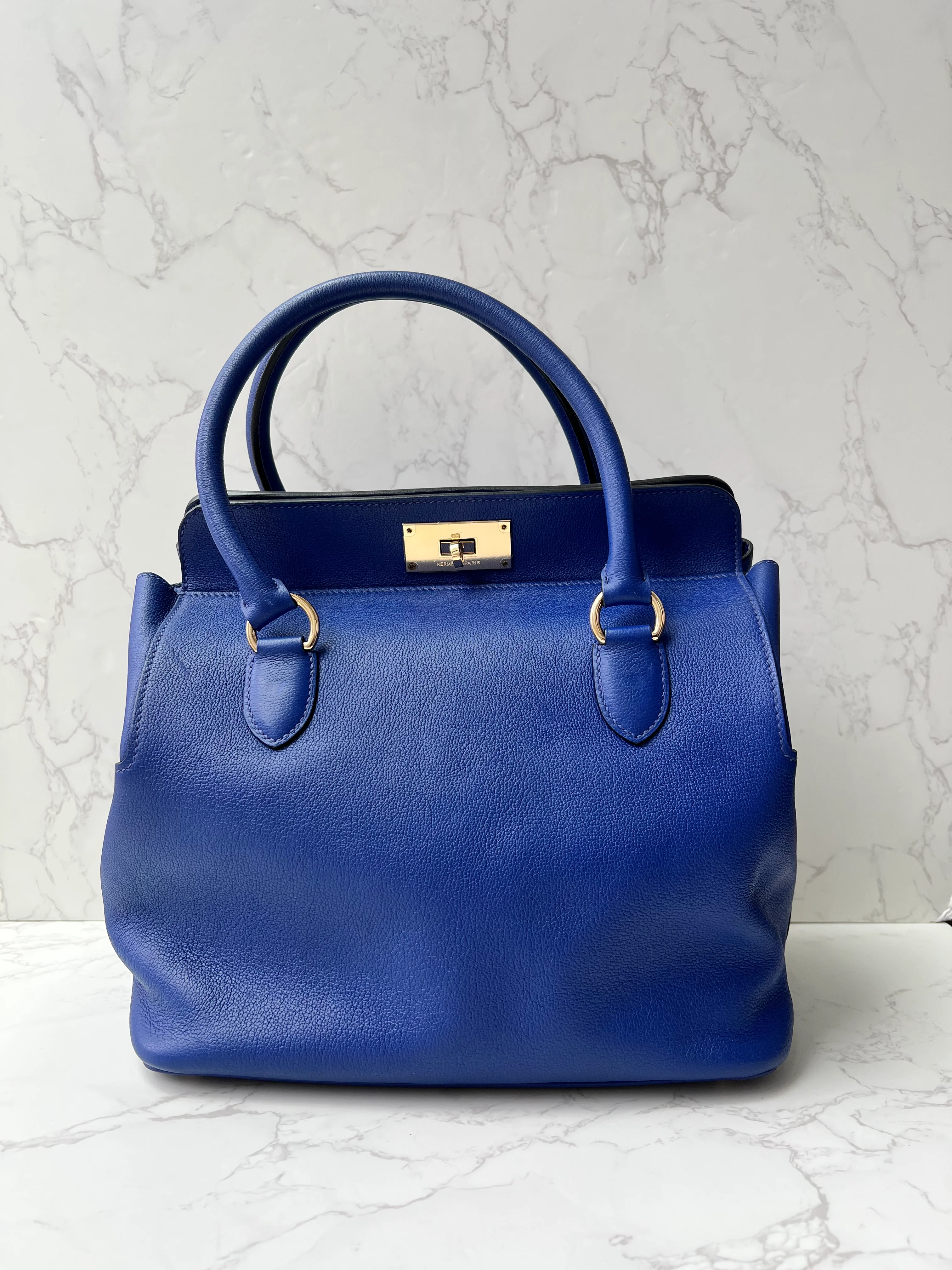 Hermes Toolbox 26 Blue Electrique Evercolour PBHW #A
Comes with Strap SYCF2803E38
