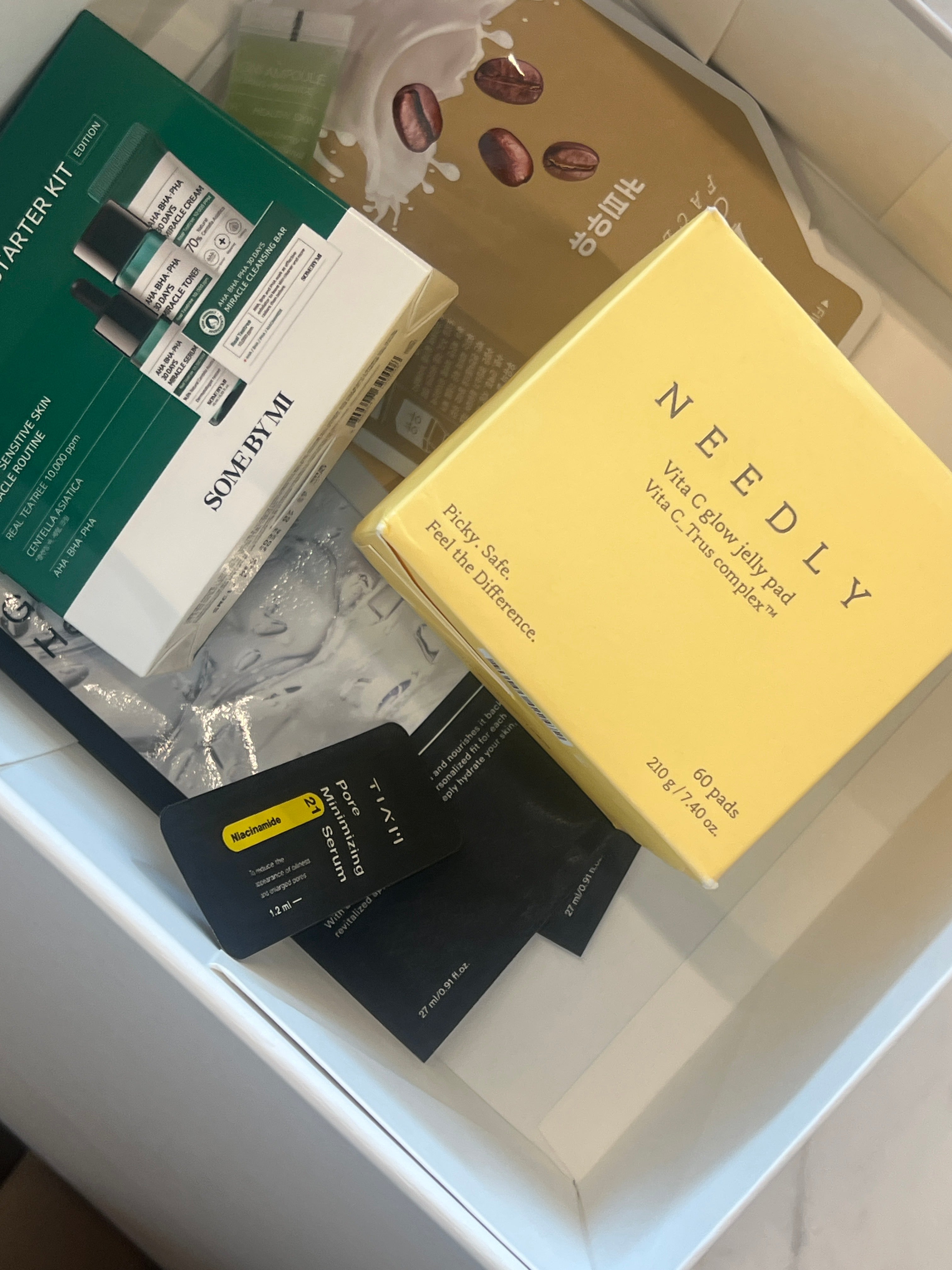 K small beauty box