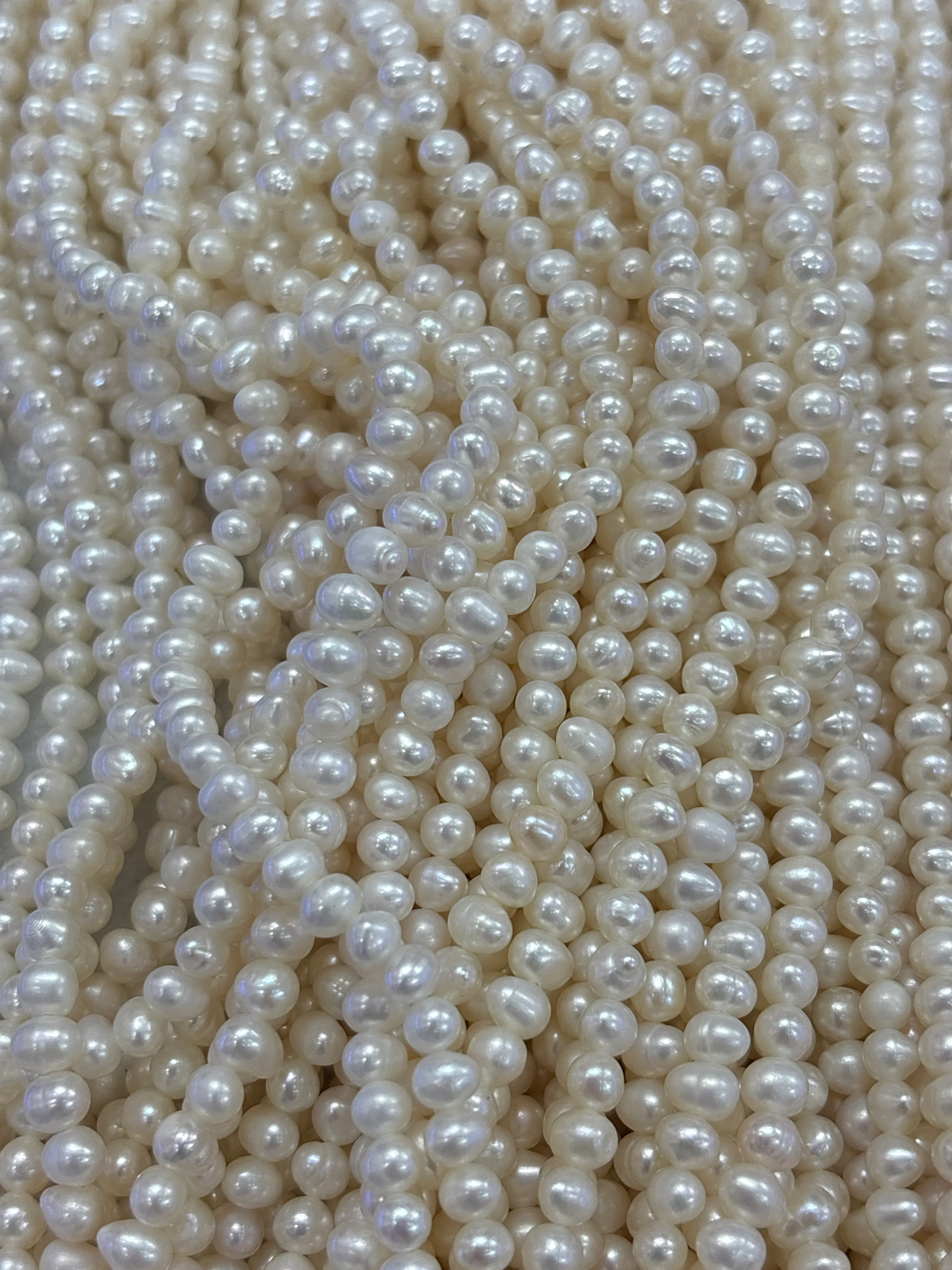 Freshwater Pearls 4-5mm DXBCS0626
