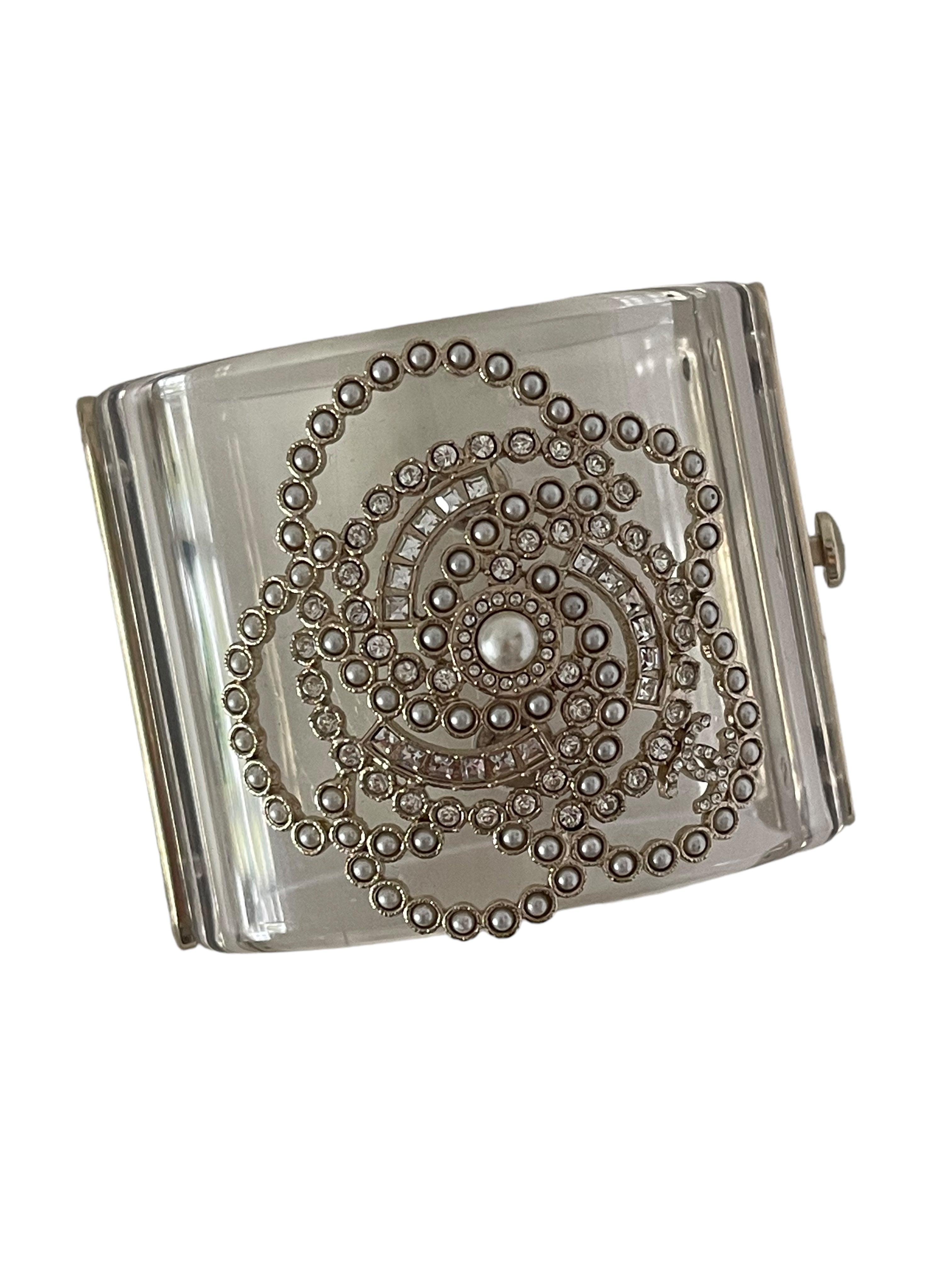 *AUCTION* Chanel Bracelet Cuff Camellia Strass Clear Plexiglass LGHW SKC1840