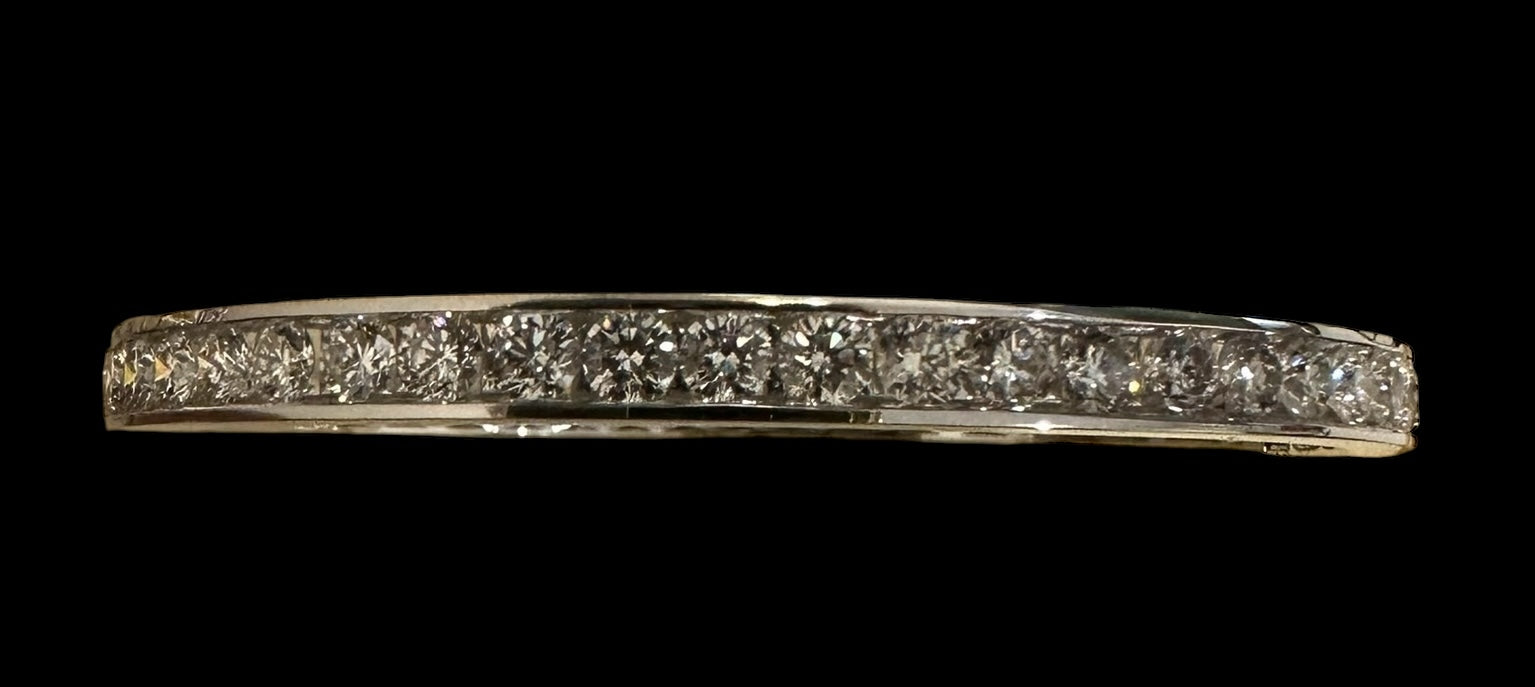 3.45ct Natural White Diamond Bangle set in 18K White Gold