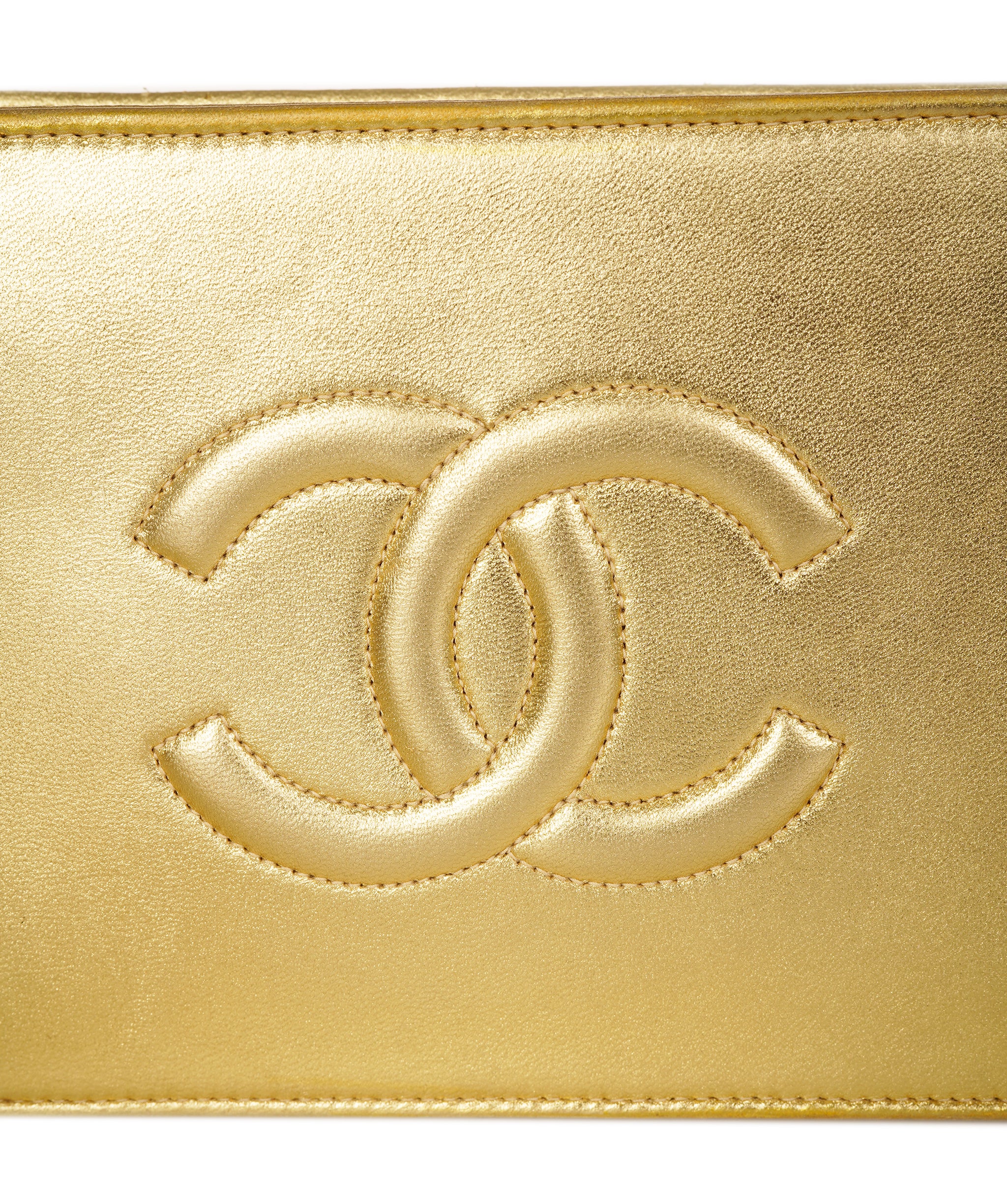 CHANEL Clutch Bag Leather Gold Tone CC Auth 92063 DBXS1644