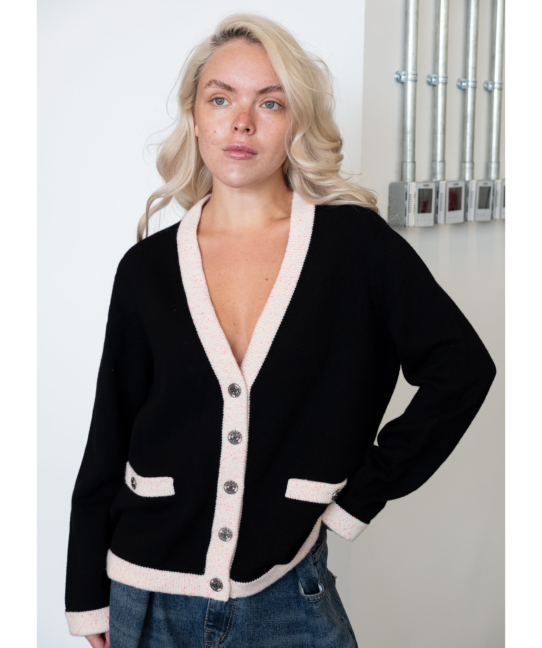 Chanel Black Cocomark Cashmere Cardigan P64359K60197	 DXBS0484