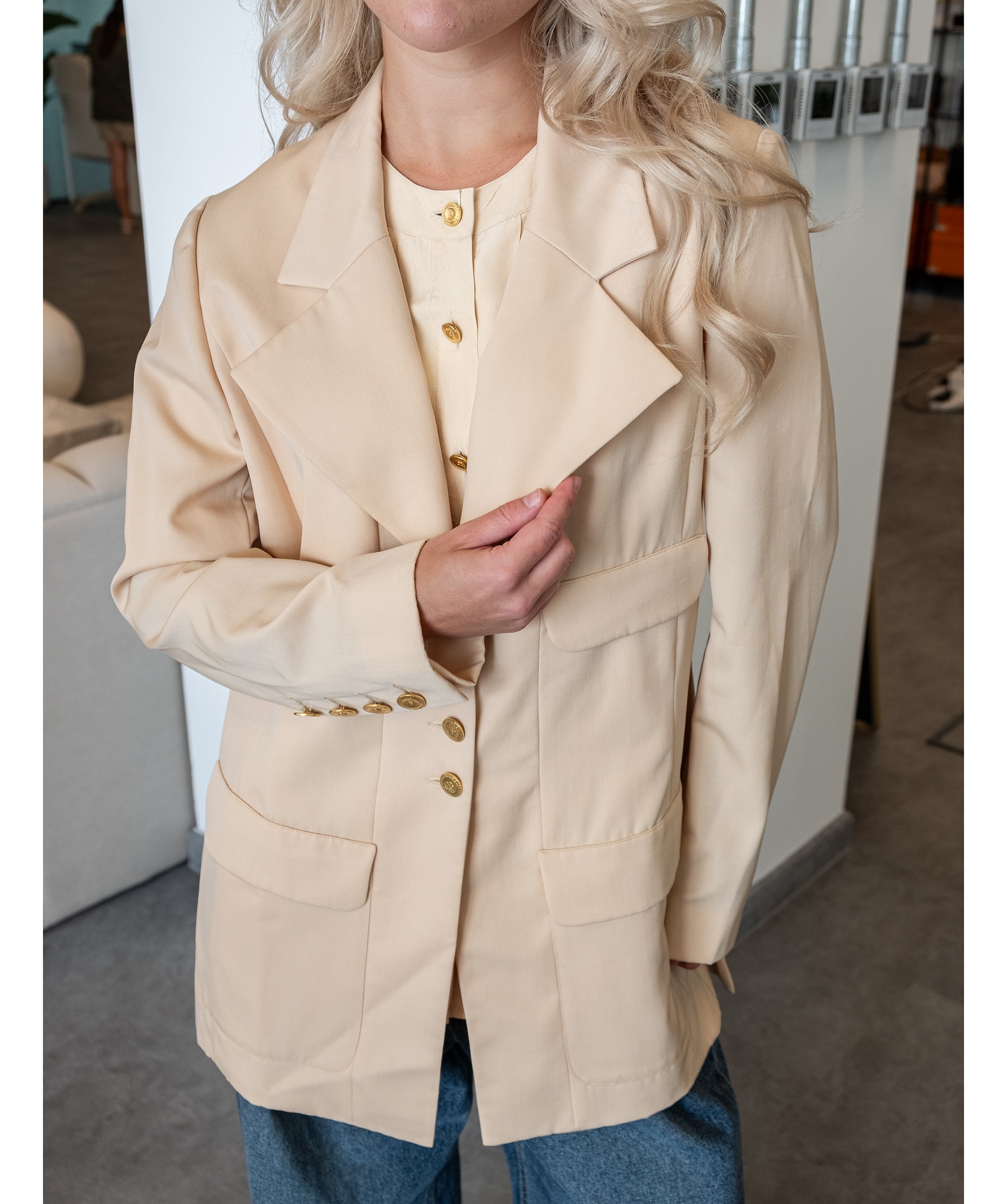 Chanel 2 Piece Set Beige Jacket	 DXBS0490