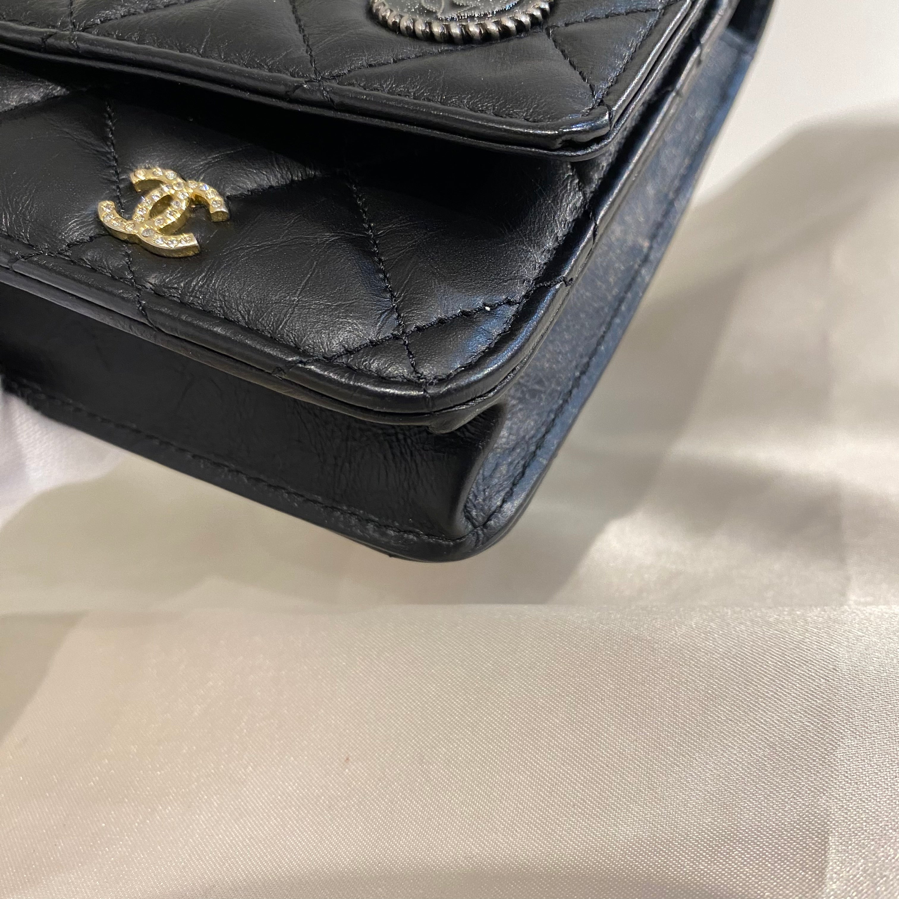 CHANEL 2.55 LUCKY CHARM CHAIN WALLET SHOULDER BAG BLACK CALF SKIN 90199293