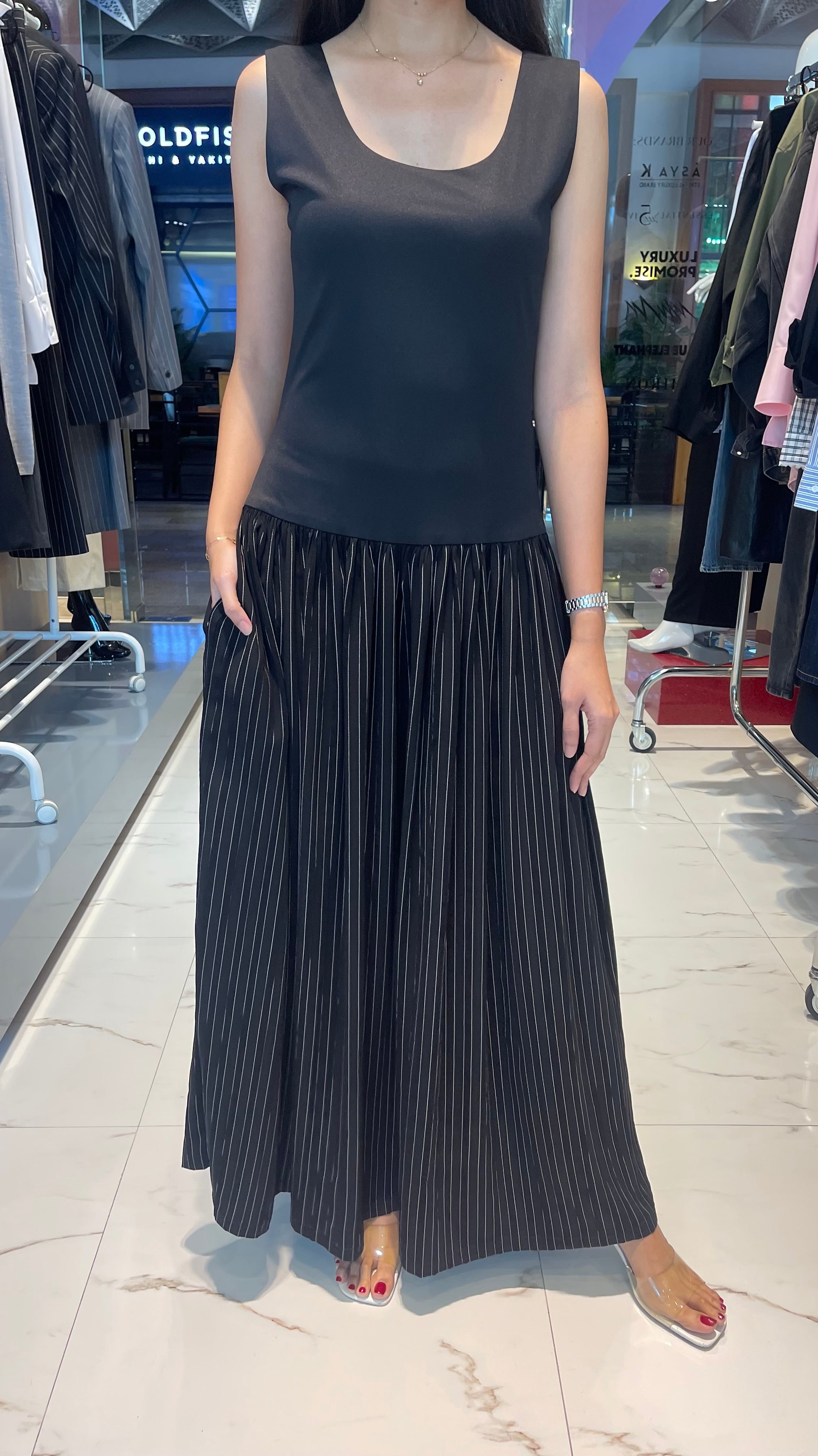 SLEEVELESS PINSTRIPE DRESS (بنطلون) “KIAKIA”