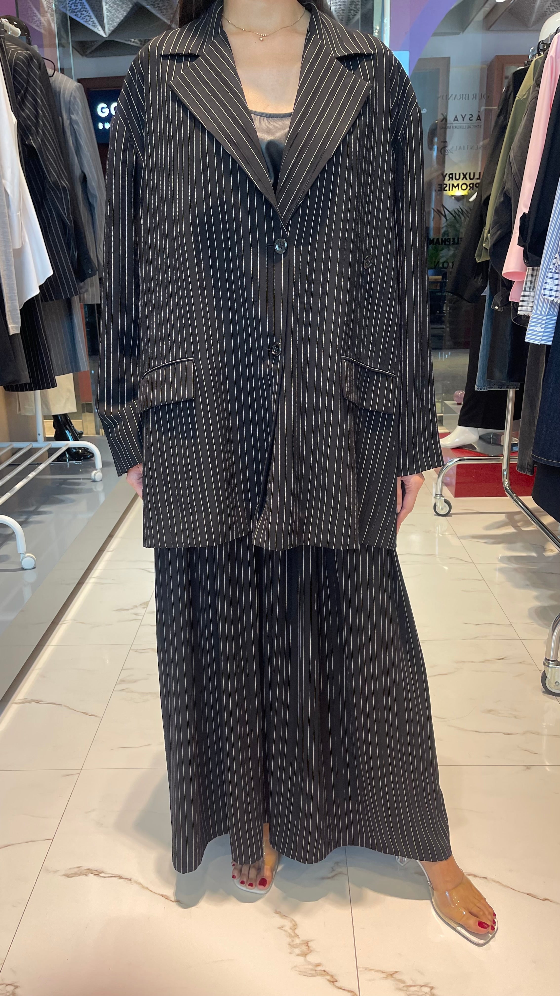 PINSTRIPE OVERSIZED BLAZER (بنطلون) “MINMIN”