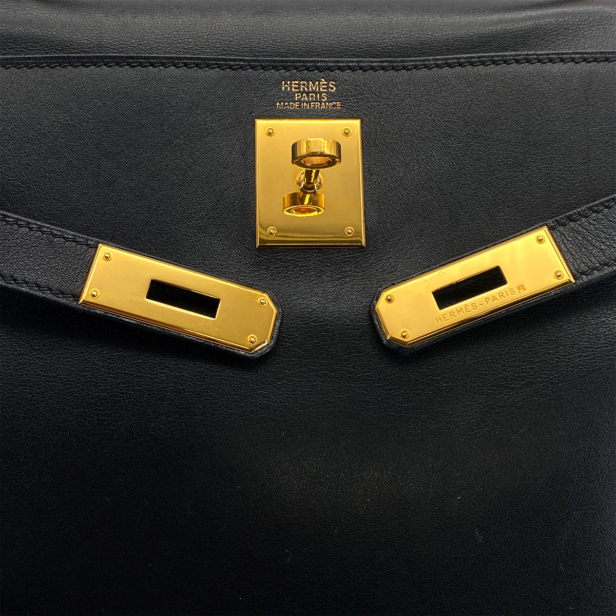 HERMES KELLY 32 RETOURNE BLACK VEAU GULLIVER HAND BAG 1999 SQUARE C GOLD HARDWARE 90322047