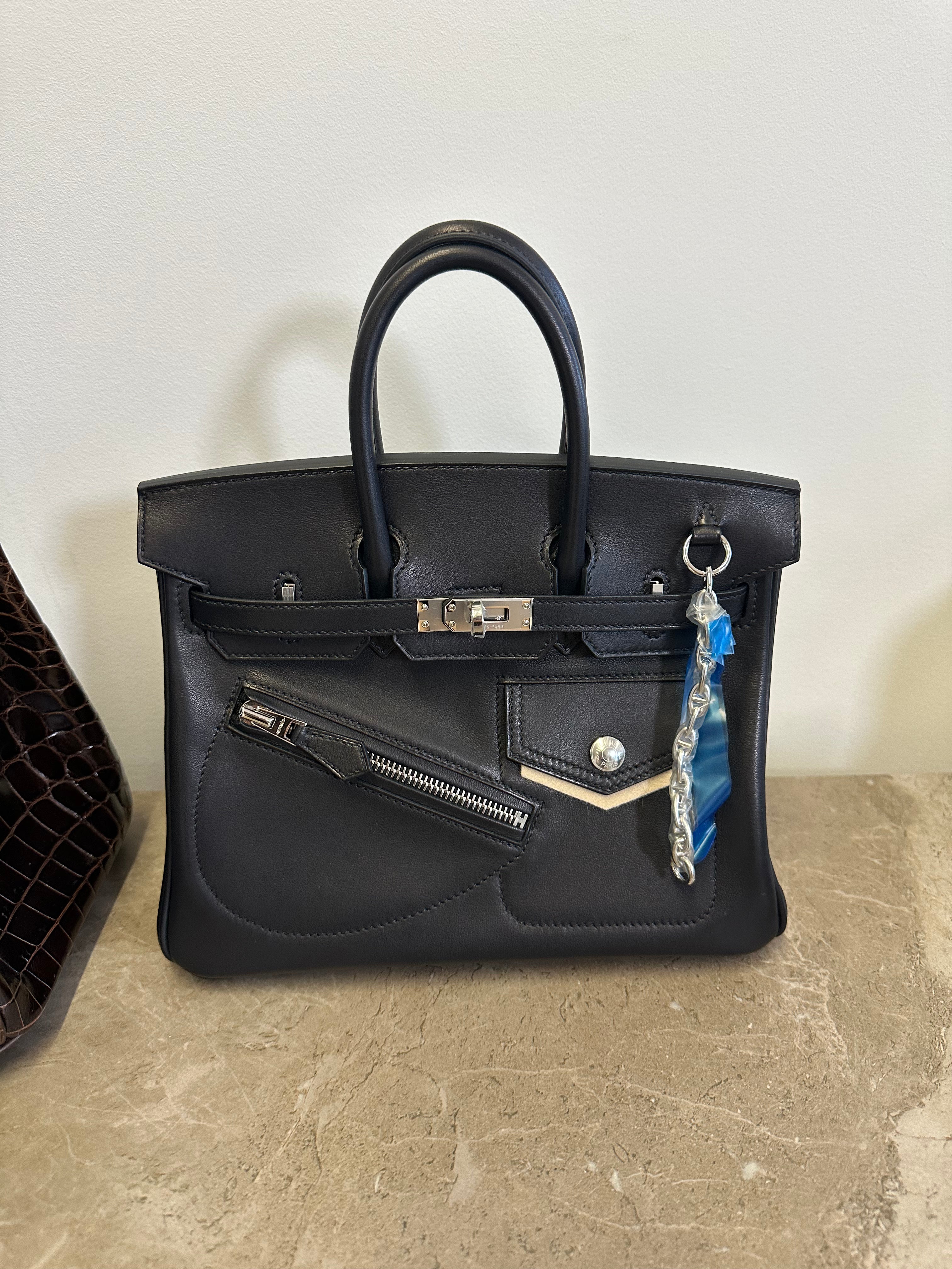 B25 Rock volupto phw K 2026  PC502