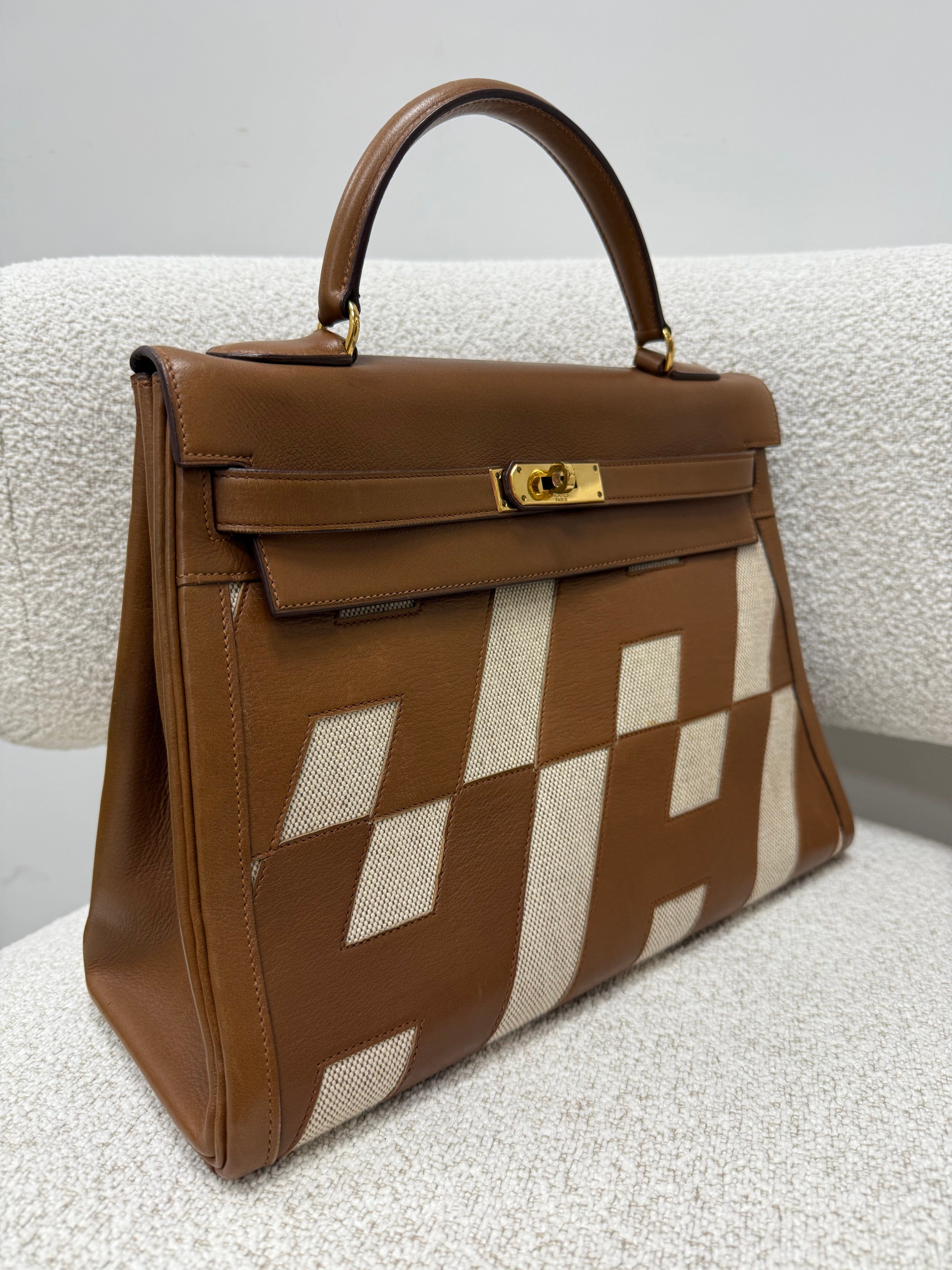 *LONDON LOCATED* VINTAGE HERMÈS KELLY 32CM "ULYSSE" GOLD Gulliver & Toile with Gold Hardware