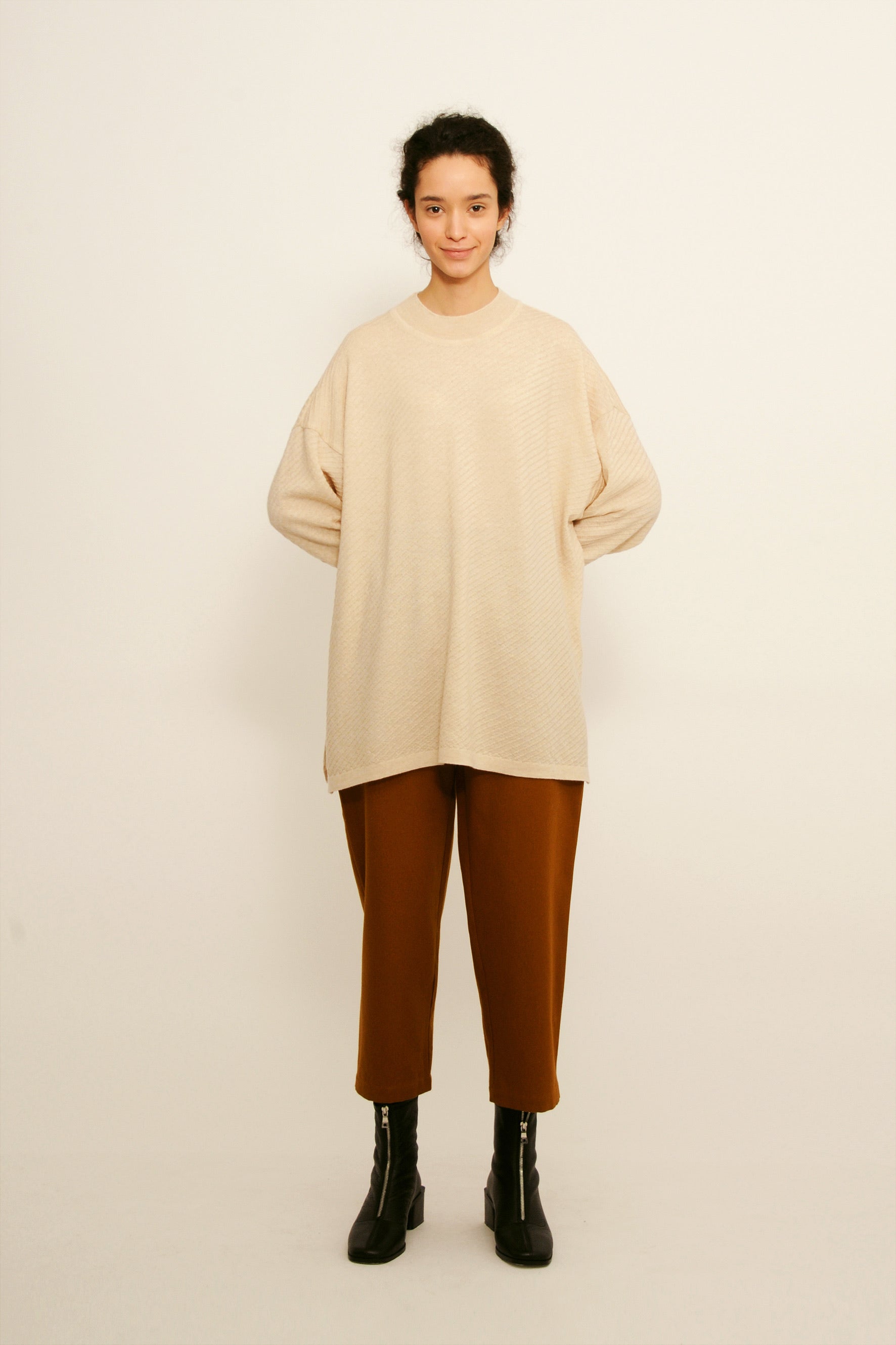 LOOSE FIT ALONDRA SET (SWEATER & TROUSERS)