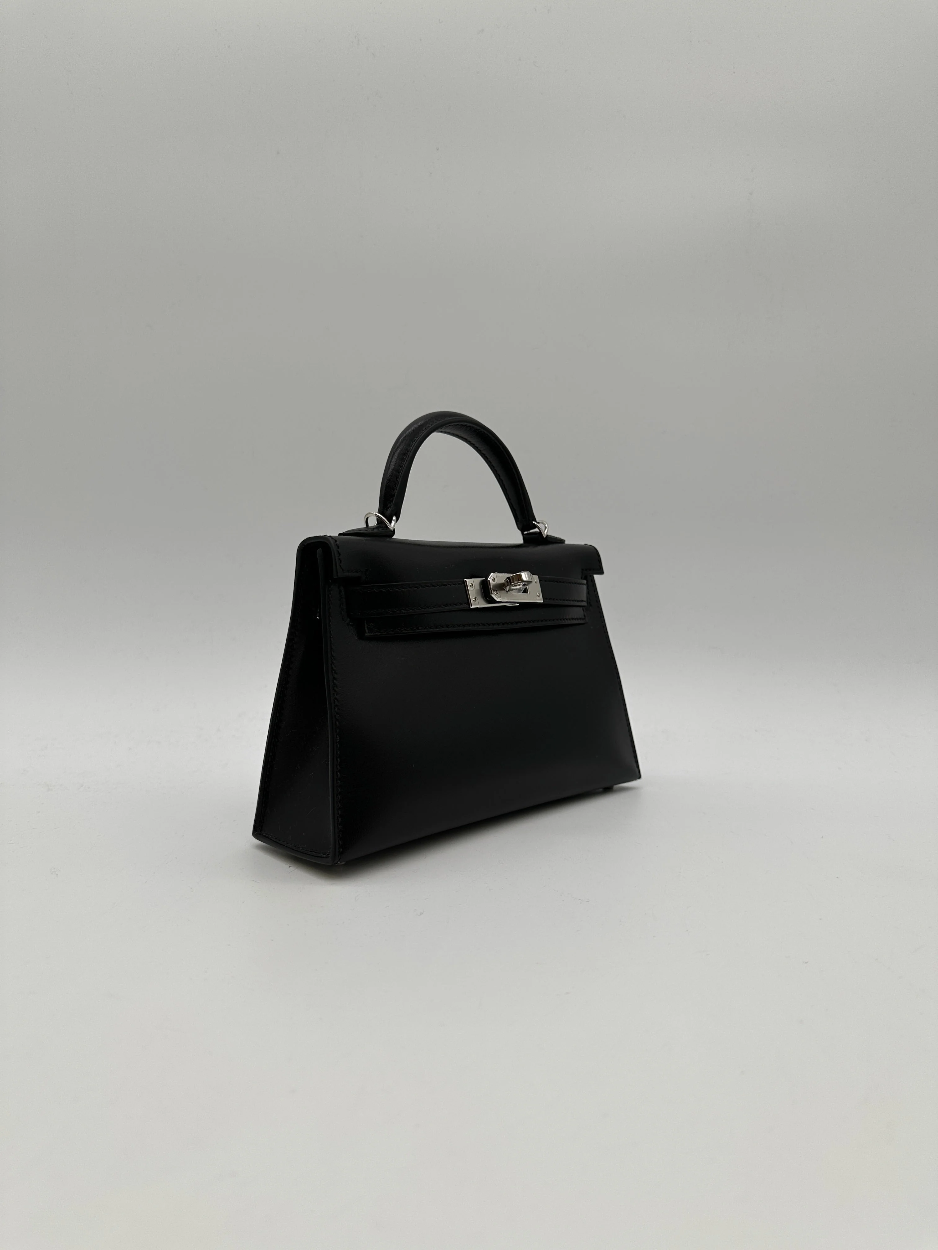 Hermès Mini Kelly Black Box LeatherPalladium Hardware