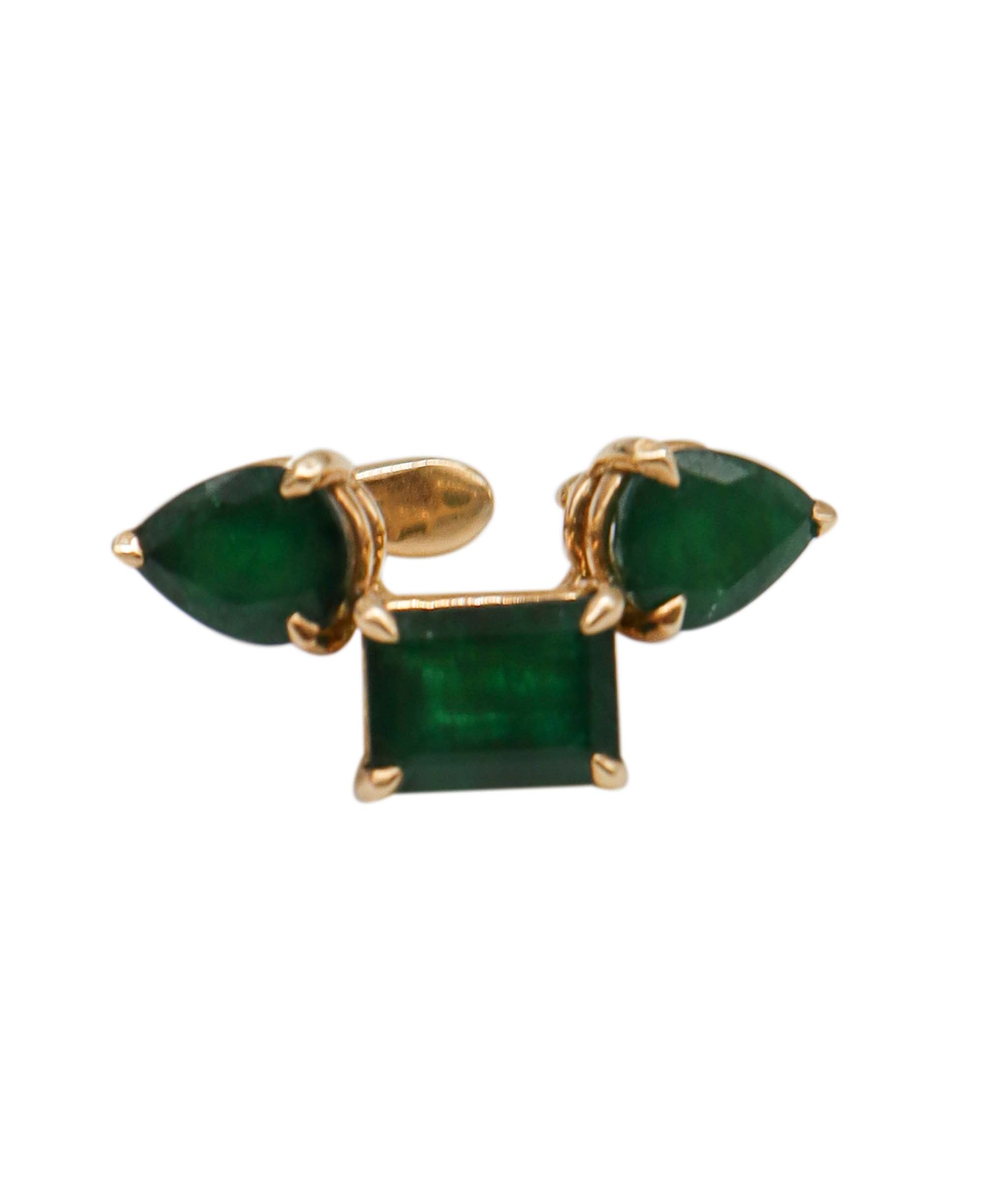 HEAR064 - 18K YELLOW GOLD WITH EMERALD 1
EARRING DXBS0841