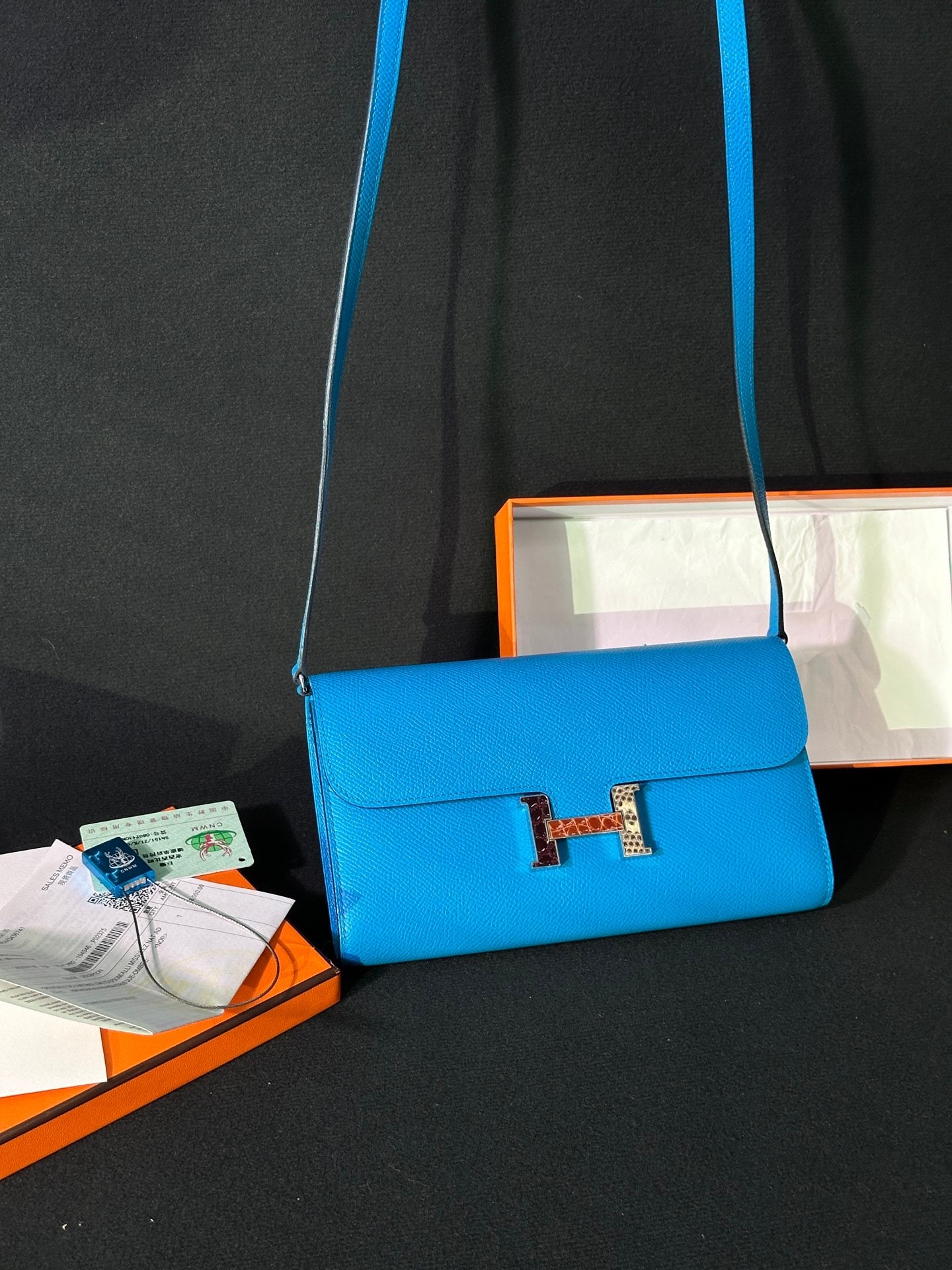 Hermès Constance Long To Go Epsom Florida Blue Exotic Hardware Stamp Z – Full Set