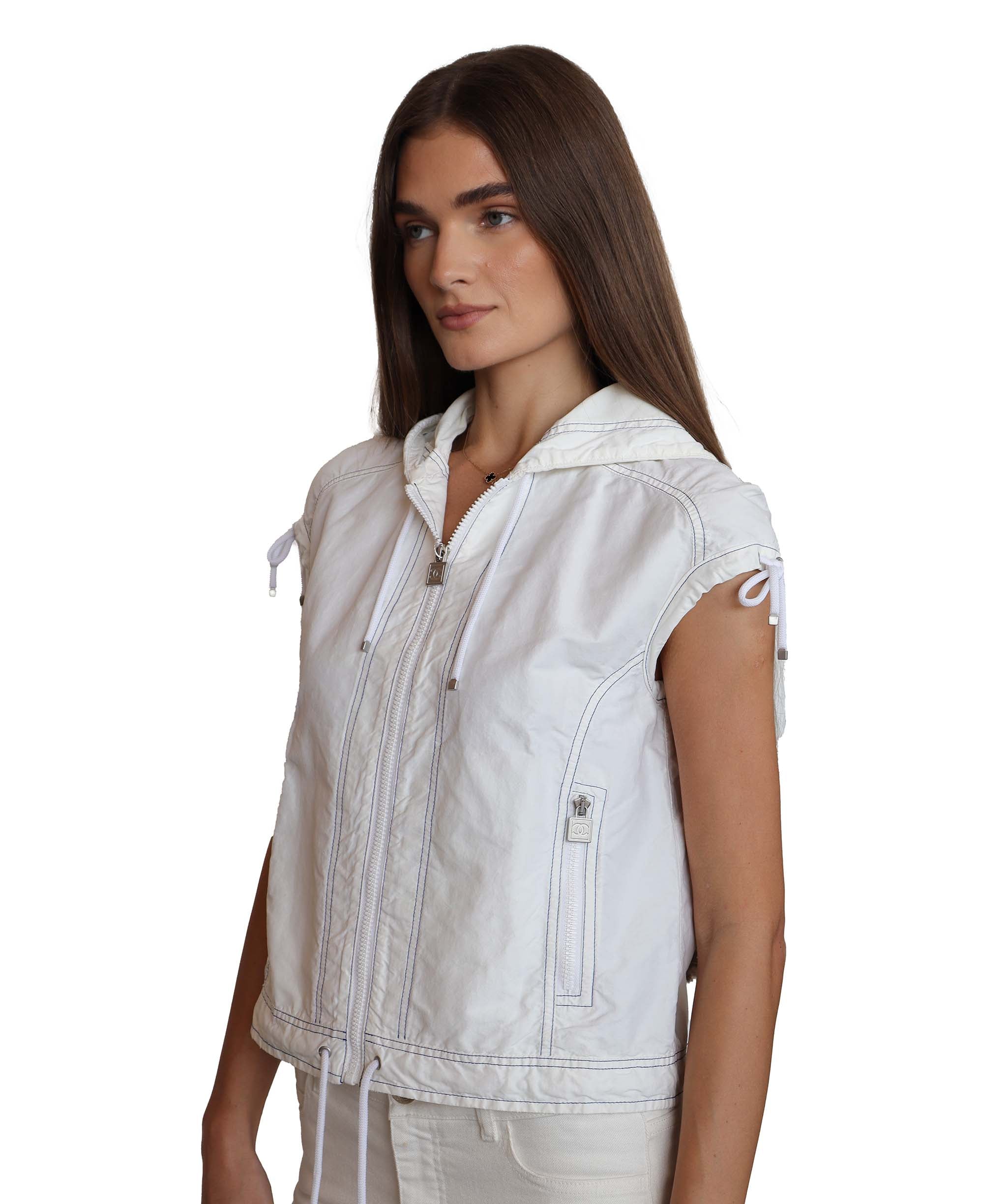 Chanel sport Camellia Logo Zipped Vest White Blue DXBS2028