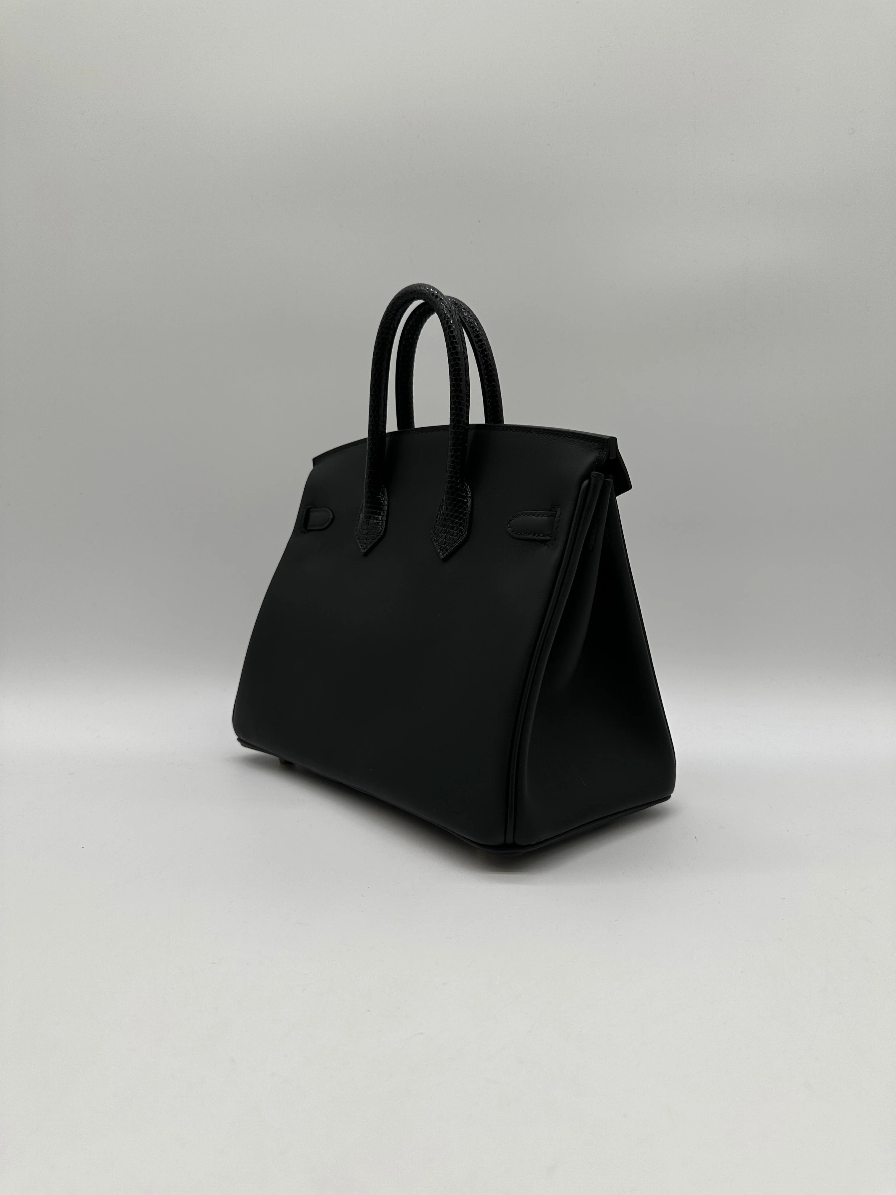 Hermès Birkin 25 Touch Black Shiny Lezard/ Black Swift Gold Hardware