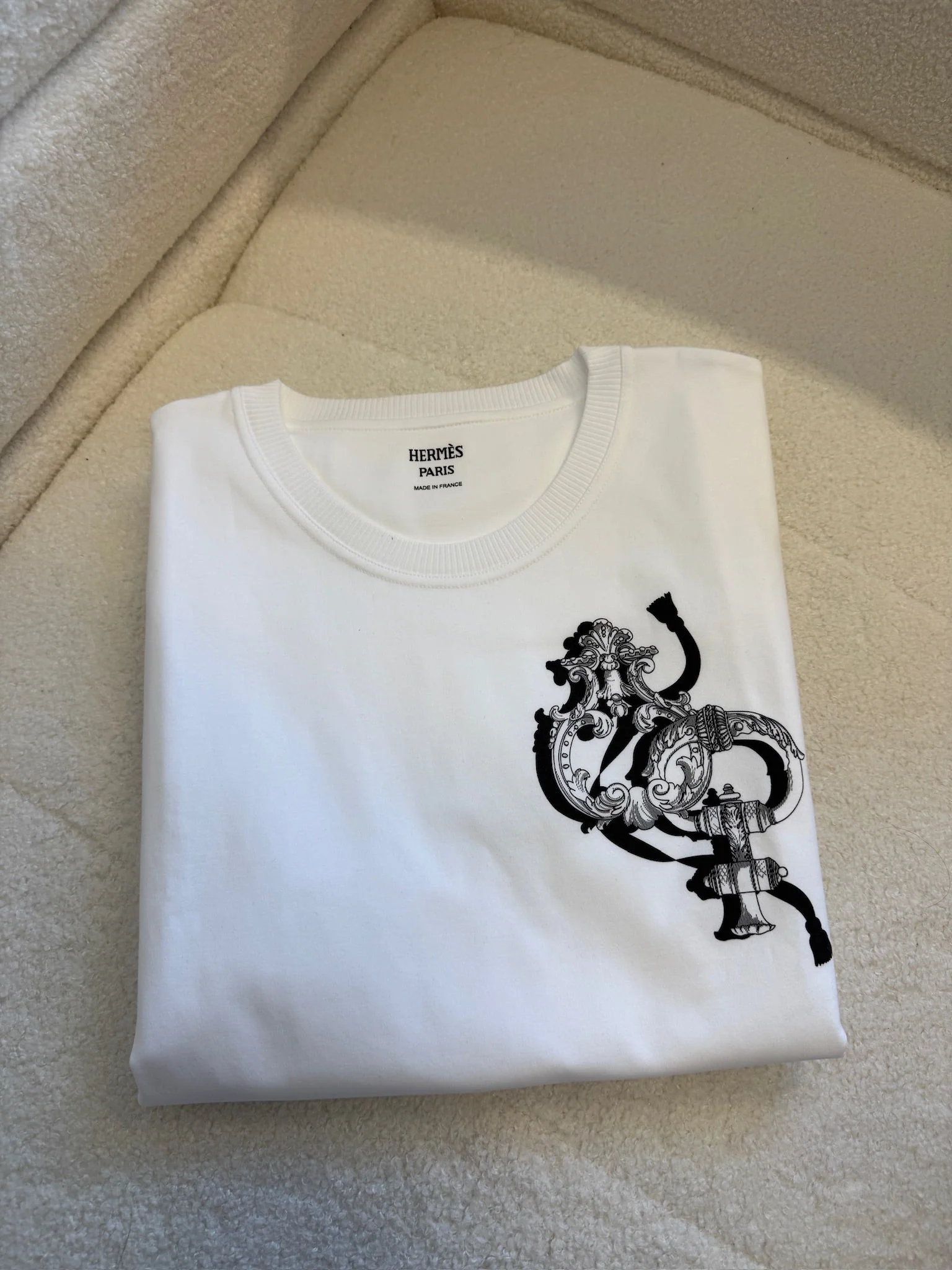Hermes T-shirt size 42 new with tag
