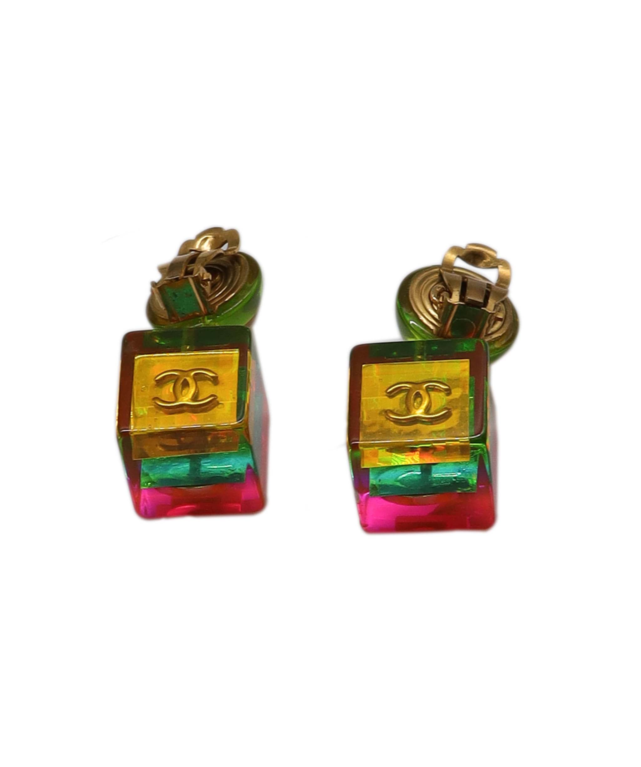 CHANEL VINTAGE EARRINGS NO.5 COCOMARK CUBE MOTIF ACCESSORY 97P 90235520 90235520