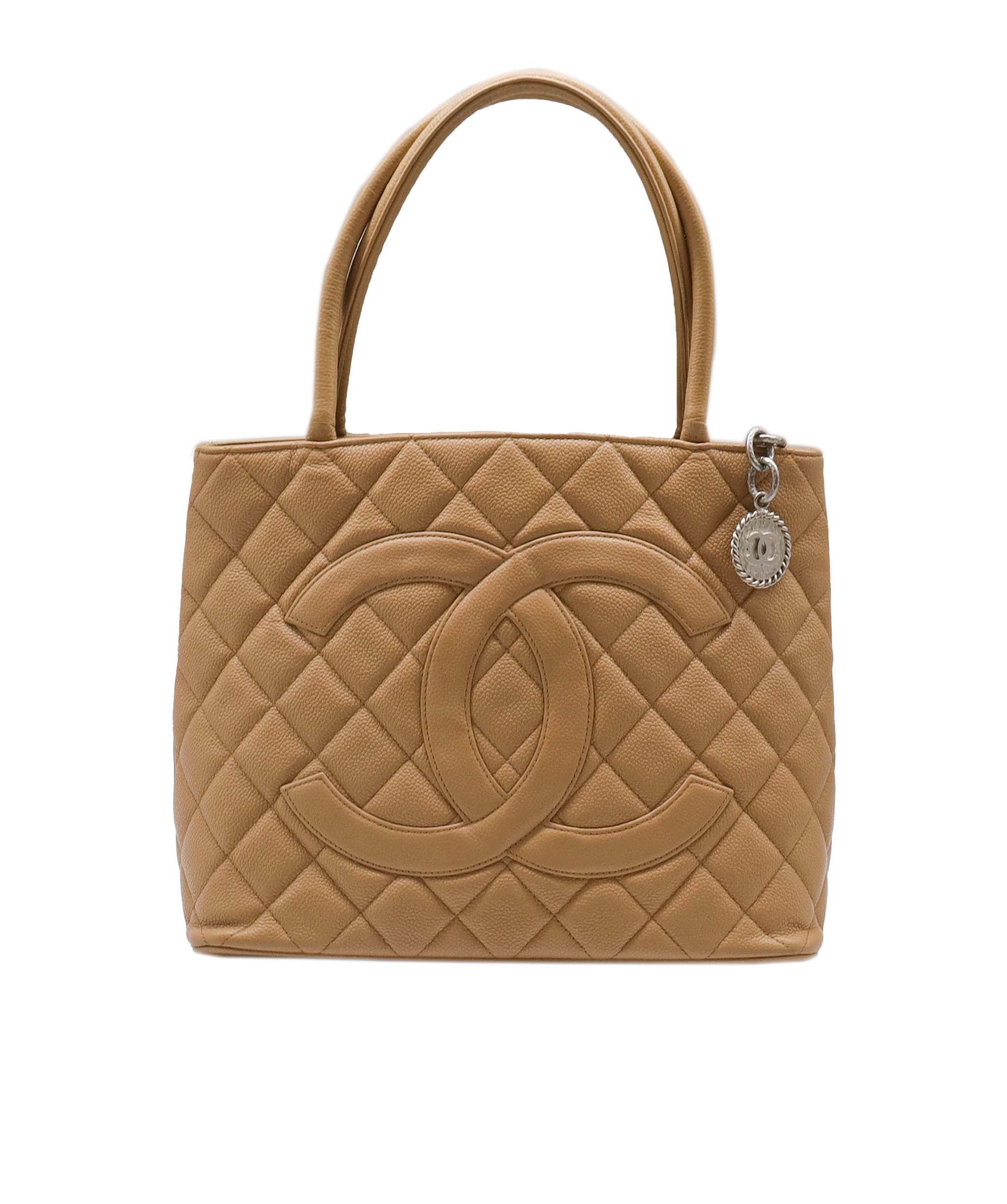 Chanel Vintage Medallion Tote Beige Caviar Matte SHW DXBA0031