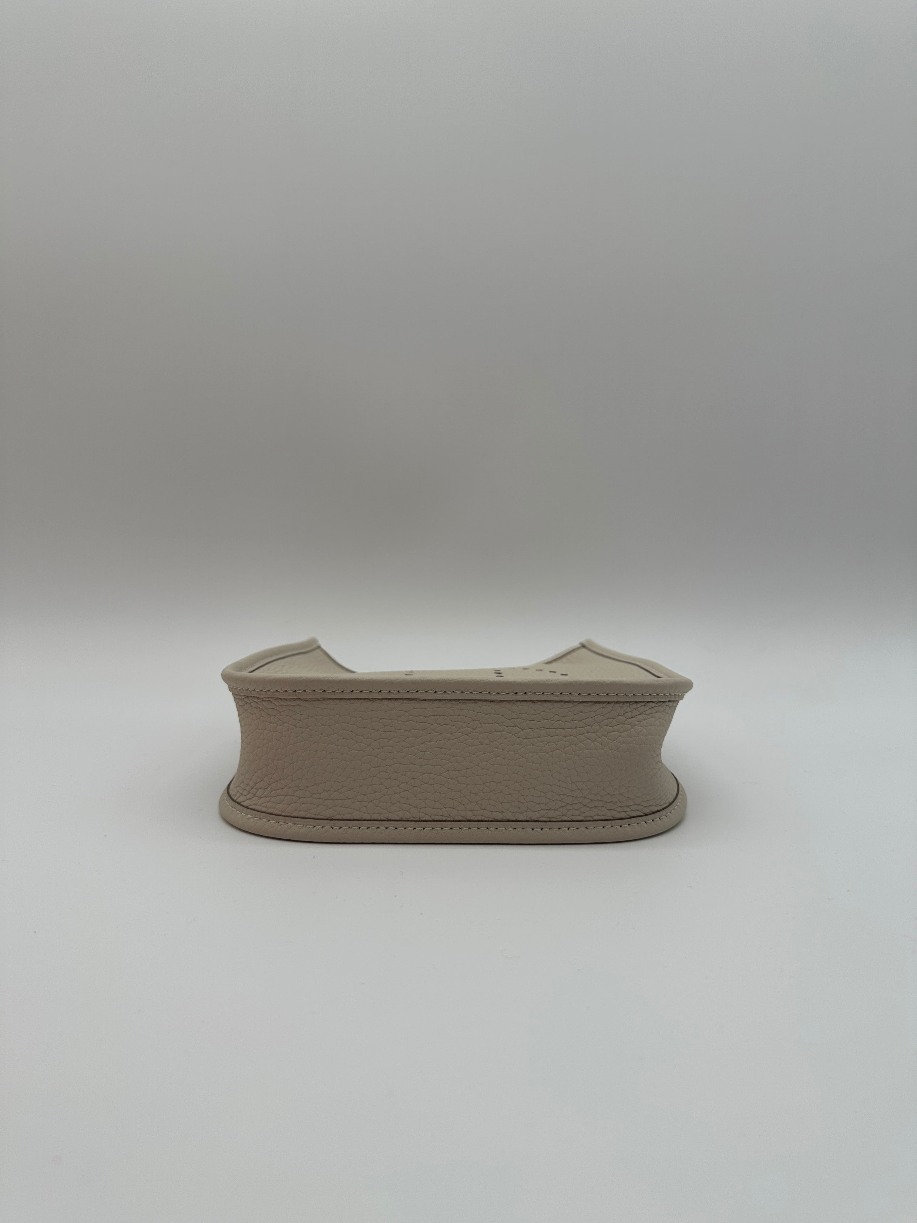 Hermès Mini Evelyne Craie Taurillon Clemence Gold Hardware