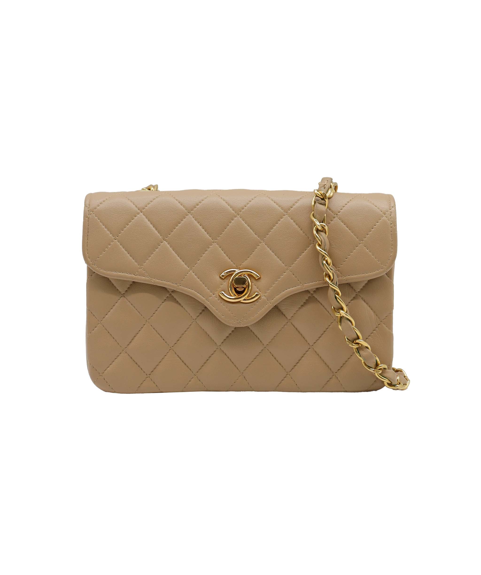 CHANEL VINTAGE MATELASSE CHAIN SHOULDER BAG BEIGE LAMB SKIN 	 DXBS3087