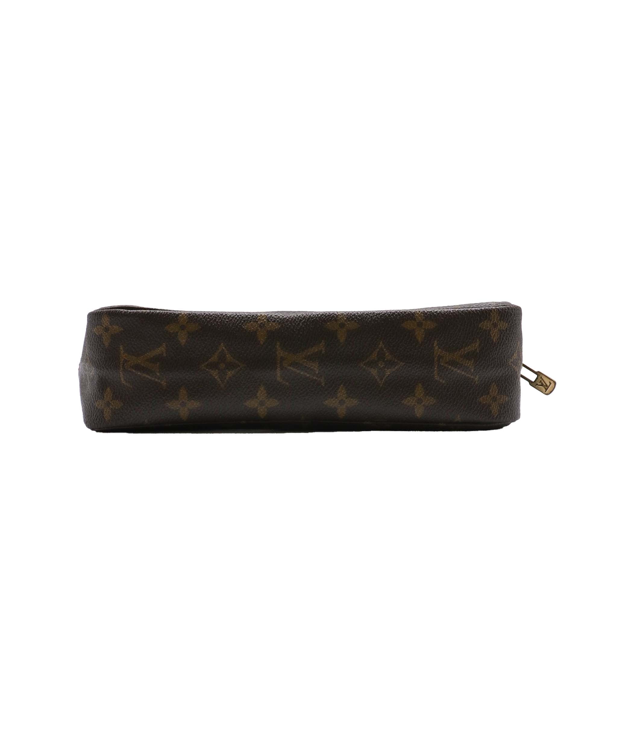 LOUIS VUITTON Monogram Trousse Toilette 23 Clutch Bag M47524 LV Auth am4550 DXBV0047