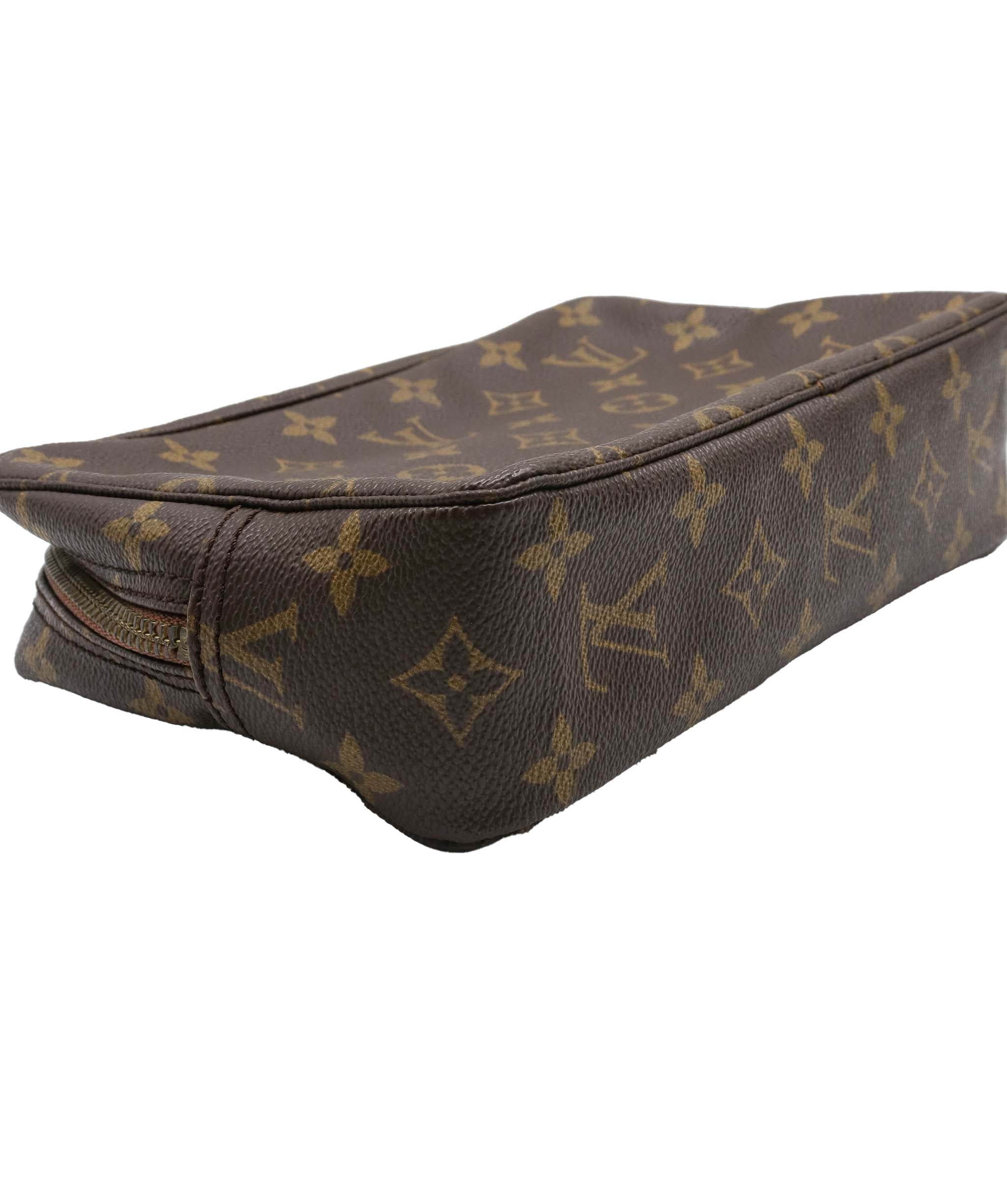 LOUIS VUITTON Monogram Trousse Toilette 23 Clutch Bag M47524 LV Auth am4926 DXBV0048