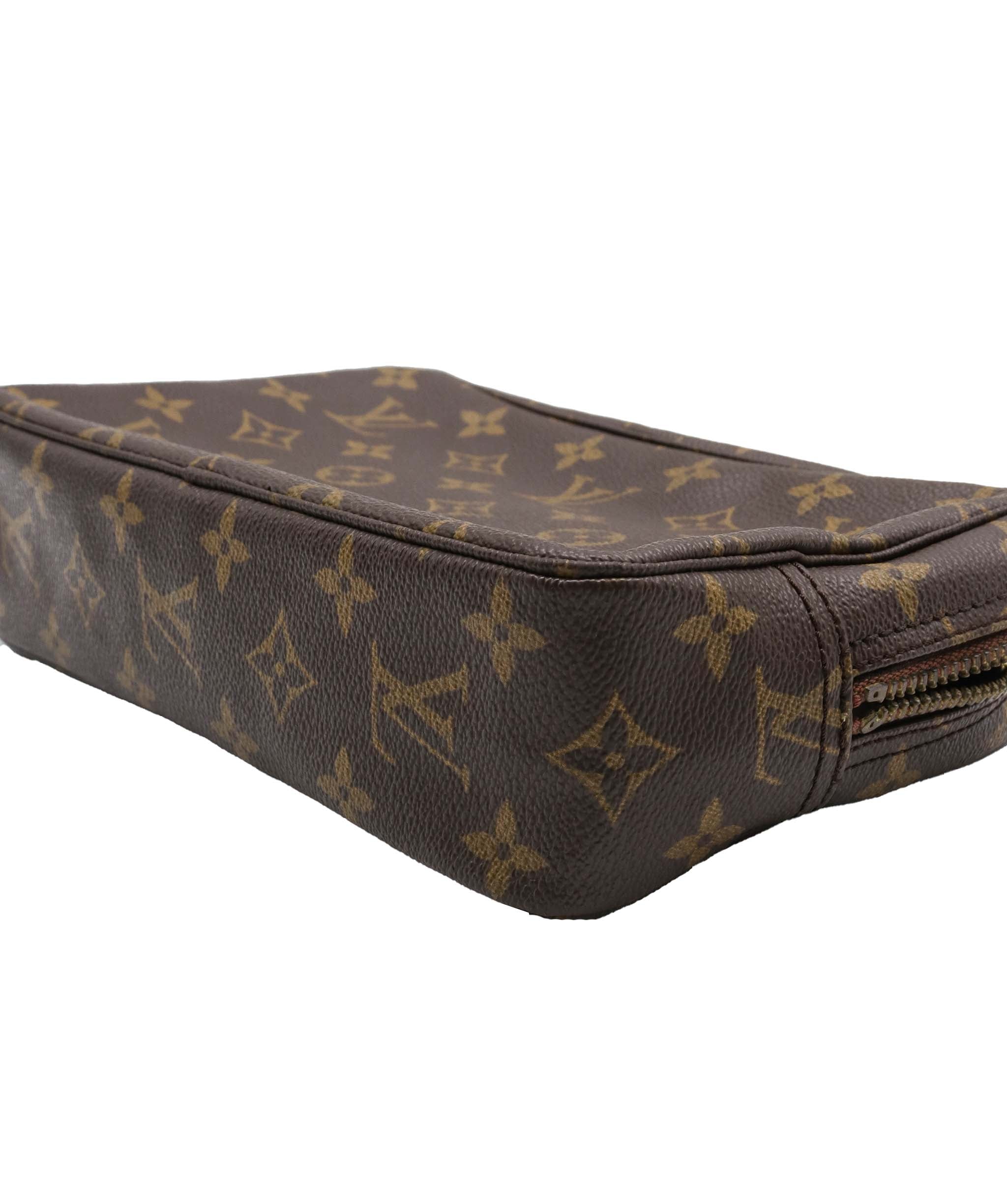 LOUIS VUITTON Monogram Trousse Toilette 23 Clutch Bag M47524 LV Auth am4926 DXBV0048