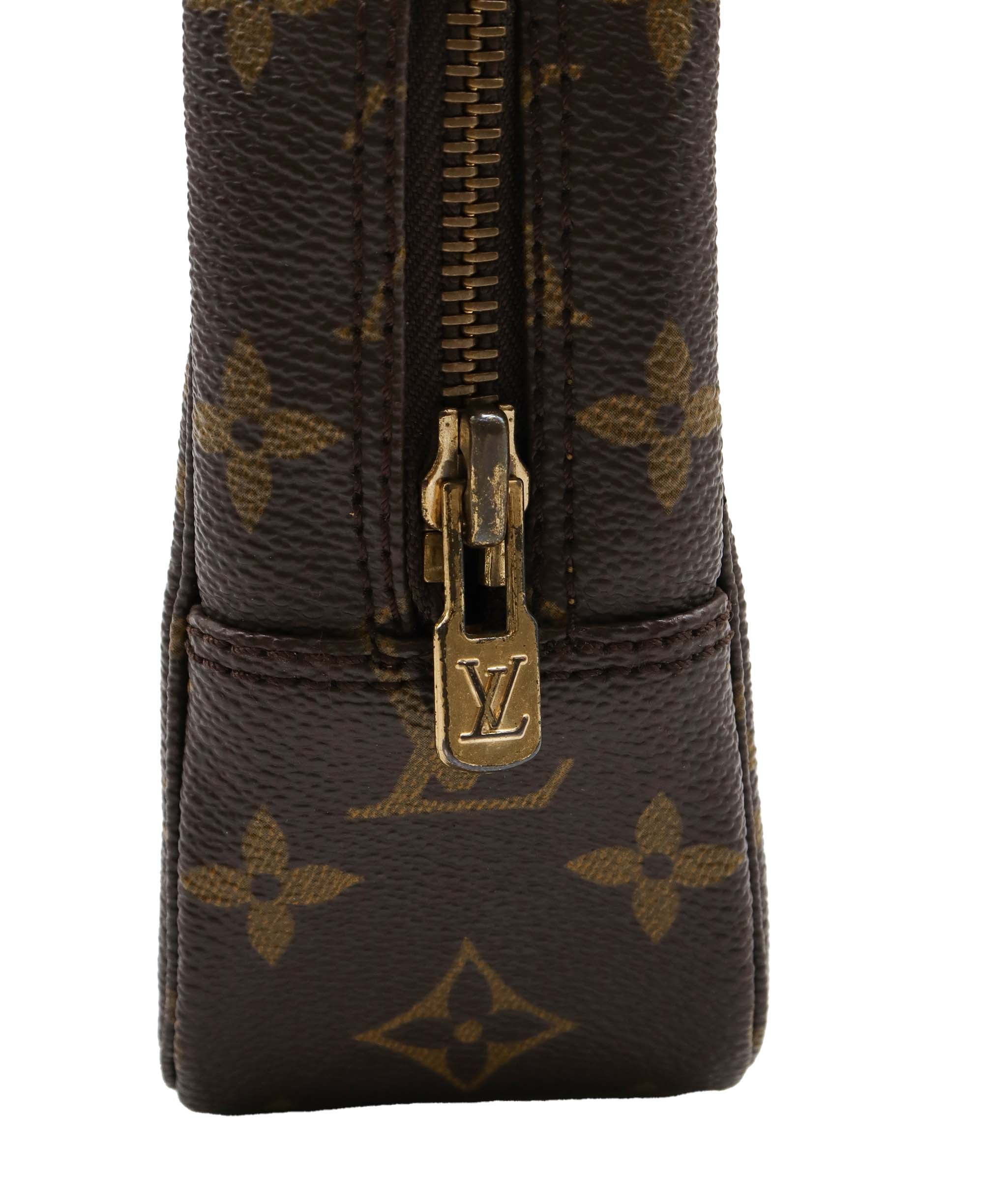 LOUIS VUITTON Monogram Trousse Toilette 23 Clutch Bag M47524 LV Auth 57483 DXBV0045