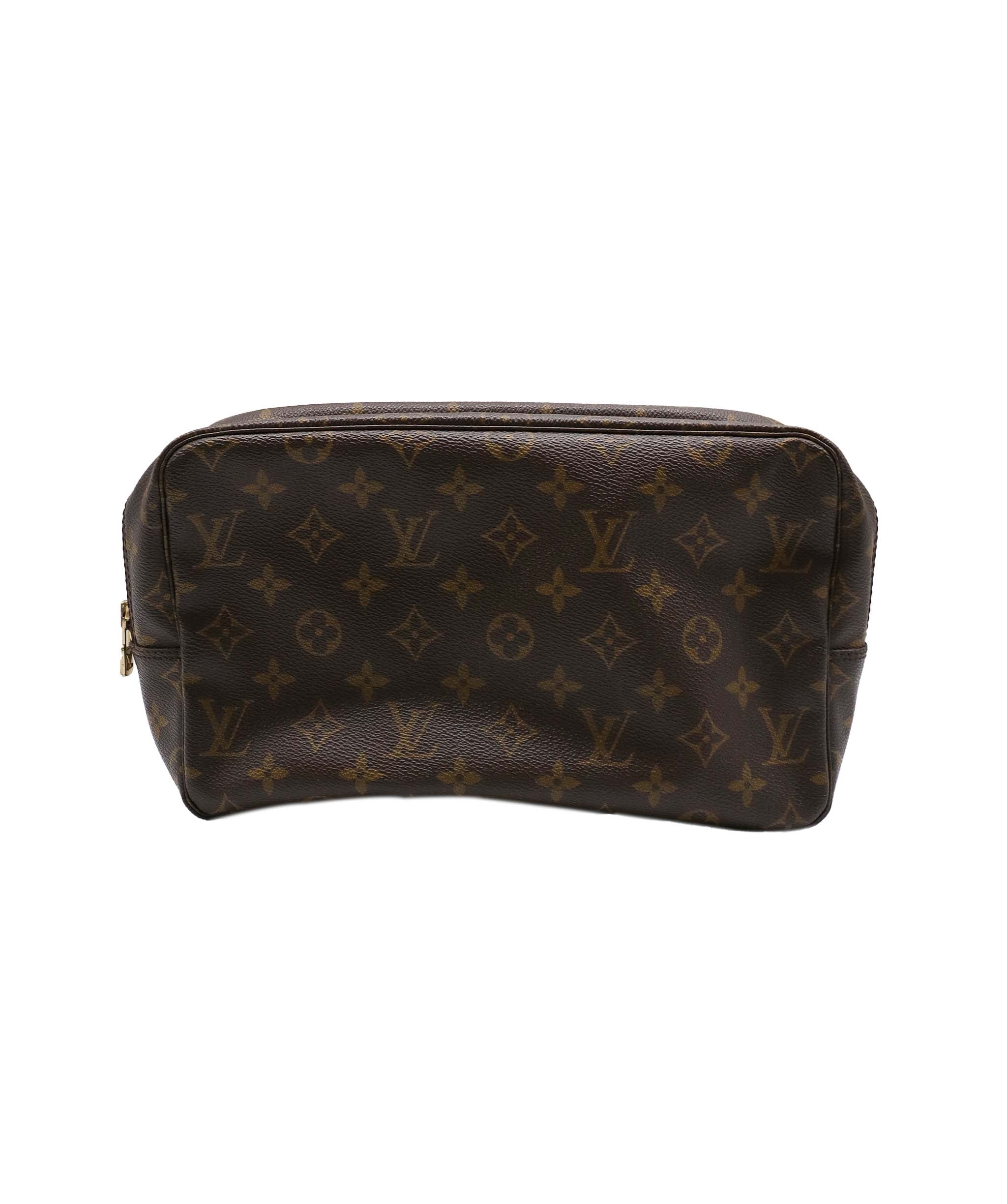 LOUIS VUITTON Monogram Trousse Toilette 28 Clutch Bag M47522 LV Auth am5096 DXBV0053