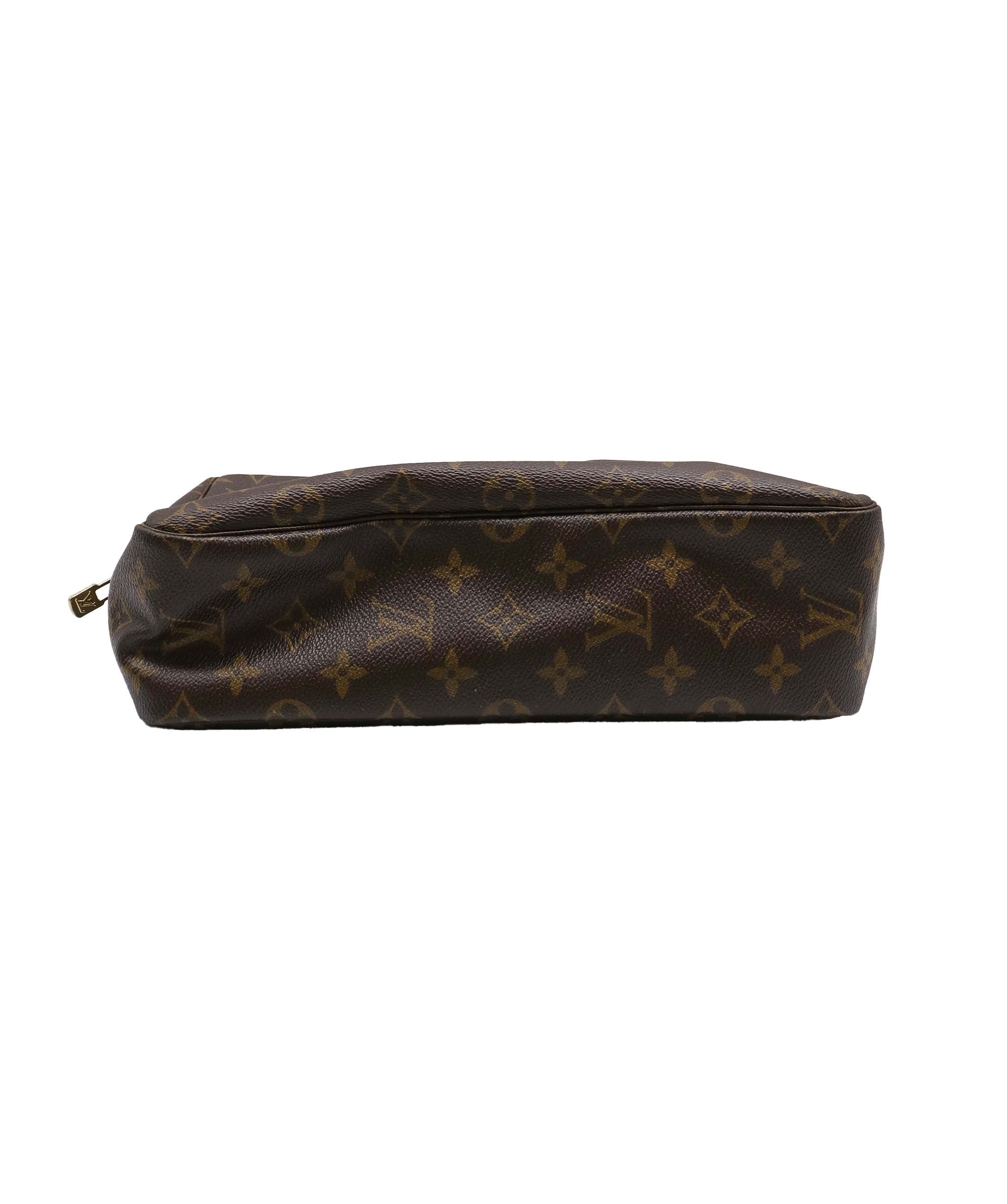 LOUIS VUITTON Monogram Trousse Toilette 28 Clutch Bag M47522 LV Auth am5096 DXBV0053