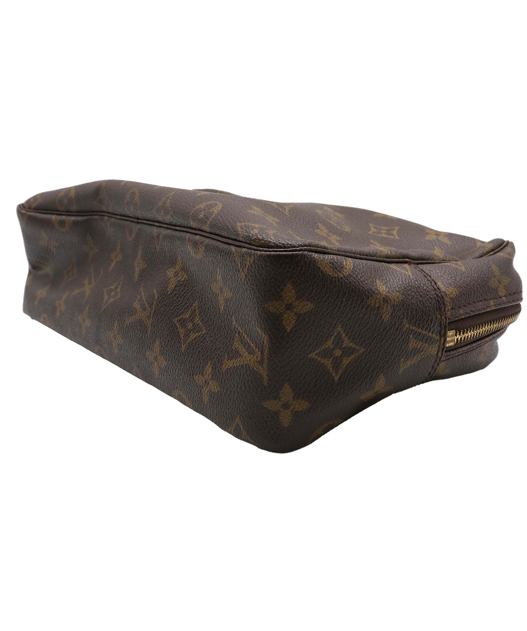 LOUIS VUITTON Monogram Trousse Toilette 28 Clutch Bag M47522 LV Auth am5096 DXBV0053