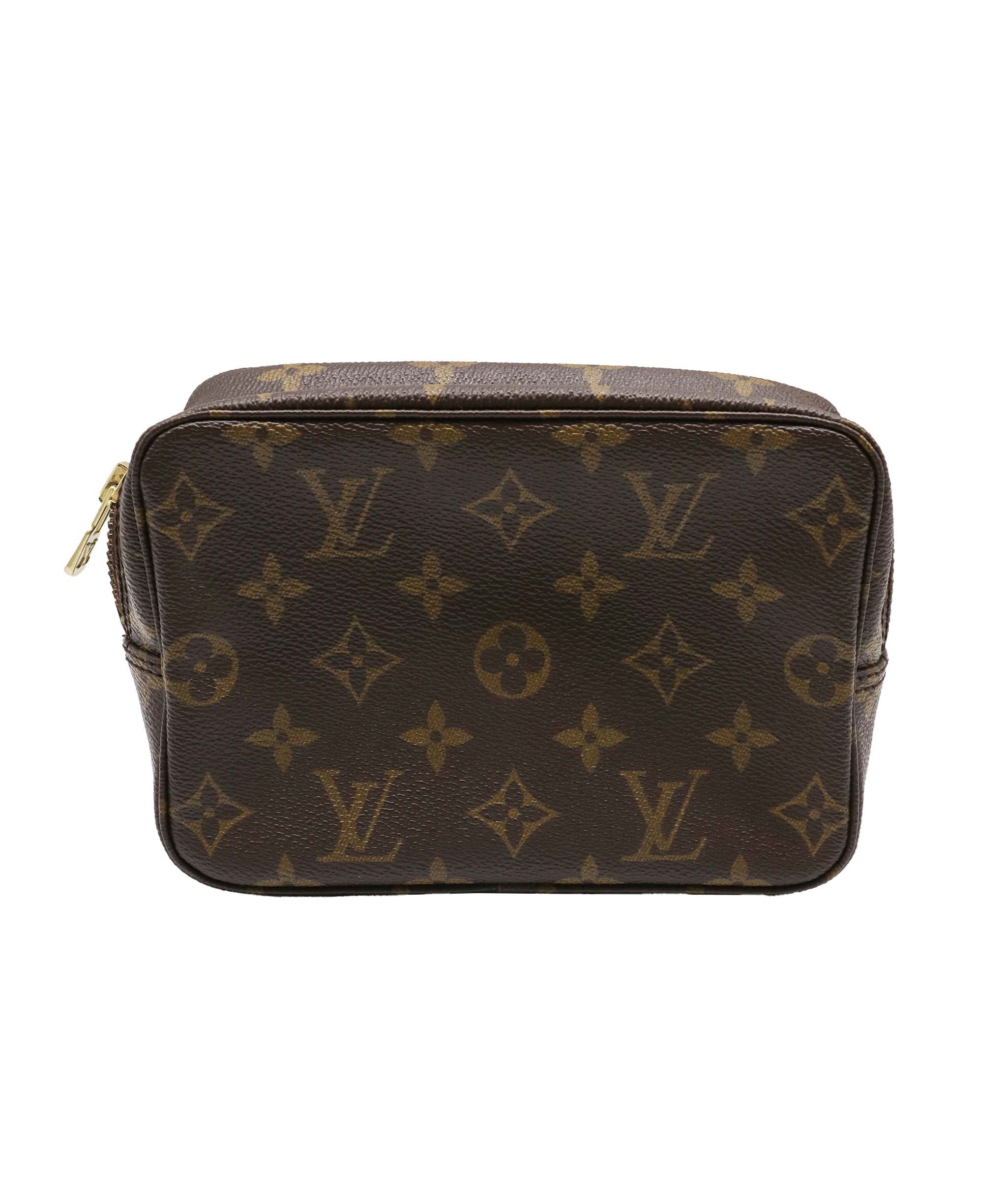 LOUIS VUITTON Monogram Trousse Toilette 18 Pouch M47526 LV Auth am6722 DXBV0044