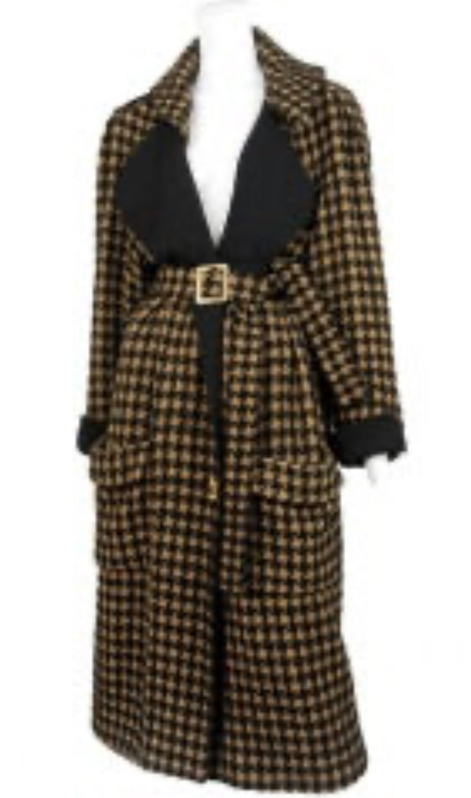 Chanel 80s Houndstooth Coat with Clover Buttons AVC2150