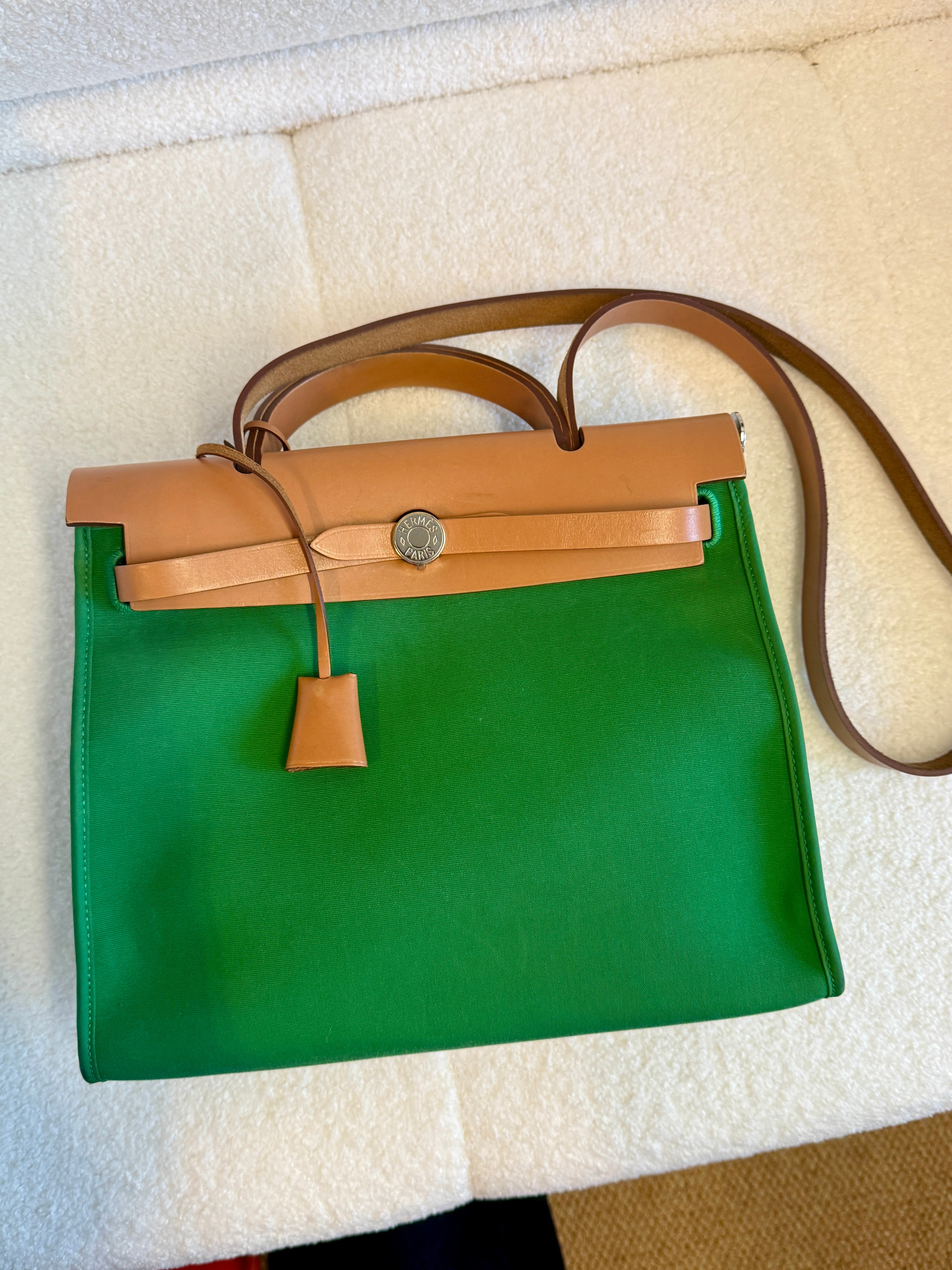 Hermes green herbag31 good condition stamp X